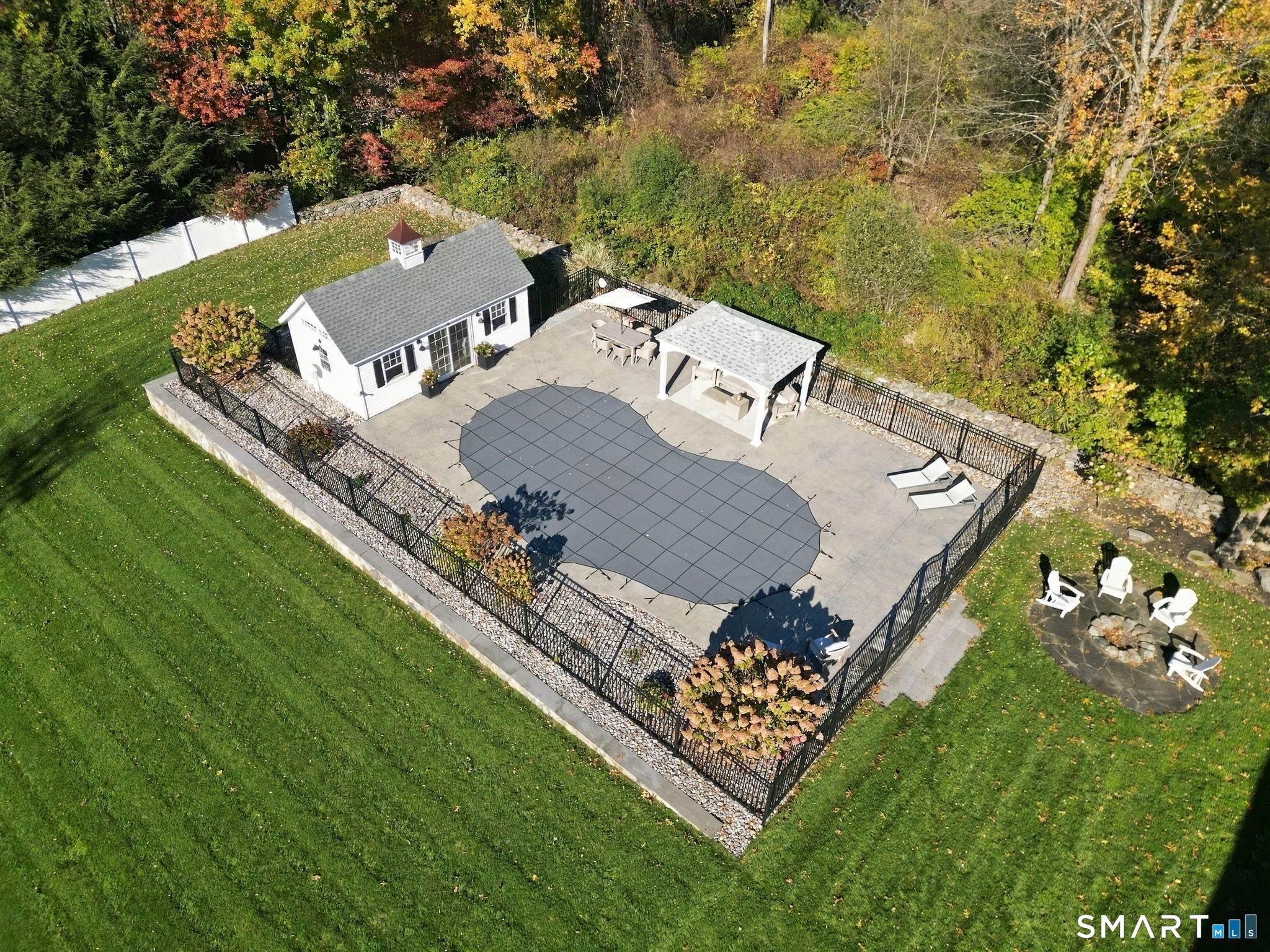 12 Glen Hollow Drive Property Photo 36