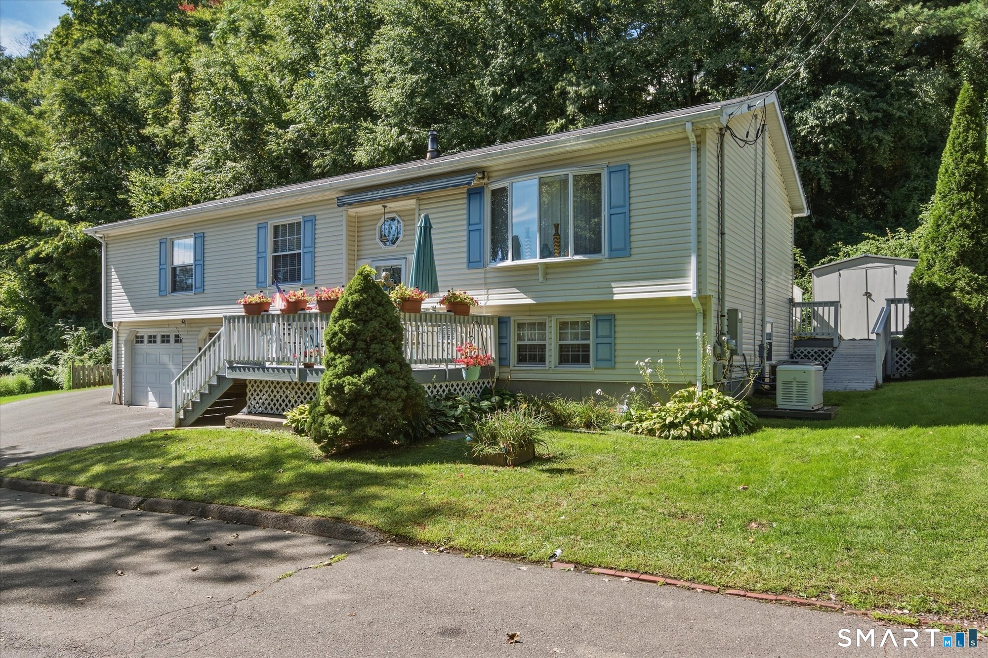 1190 High North Street Property Photo 1