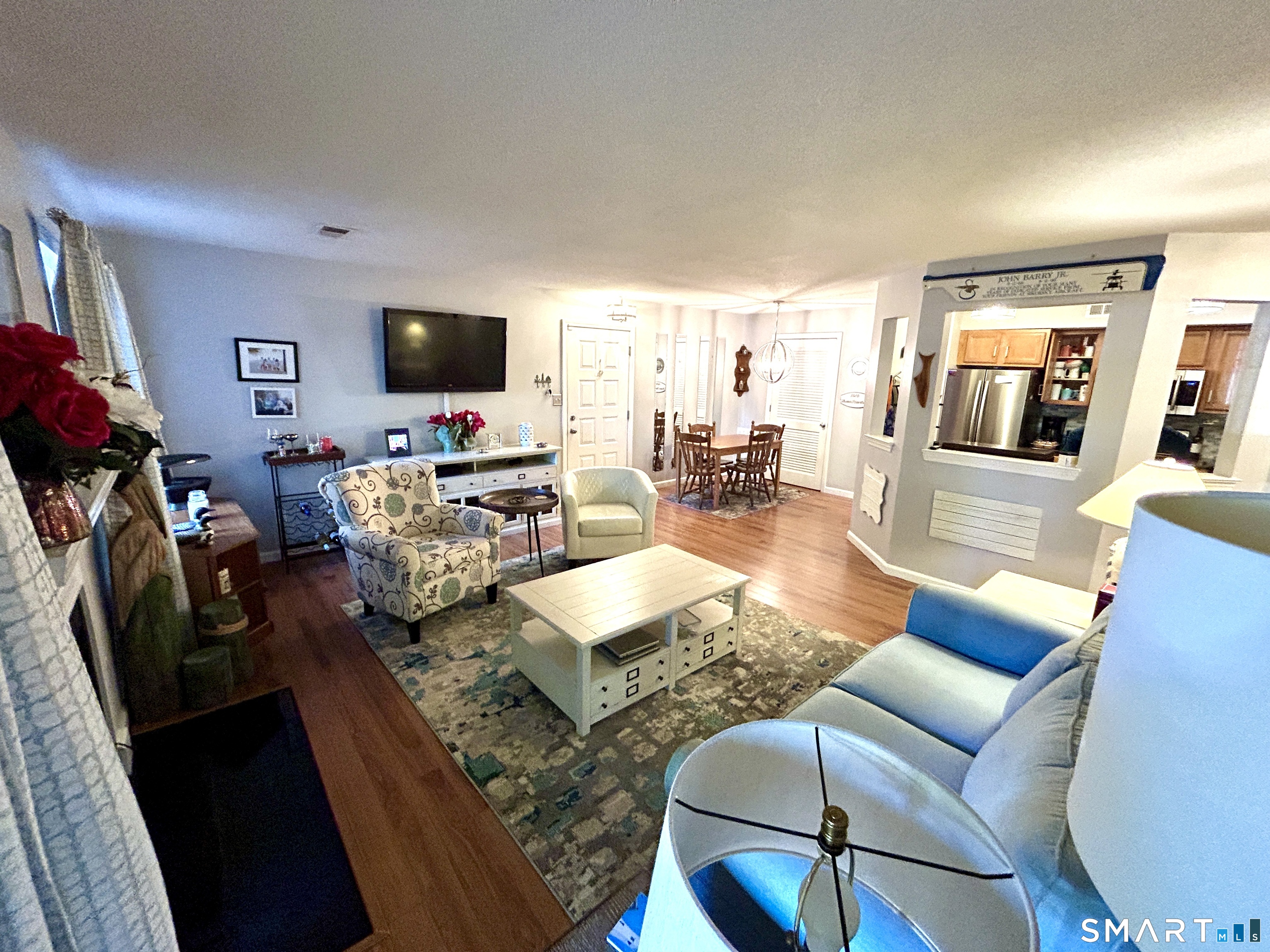 1 Forest Glen 6 Circle Property Photo 3