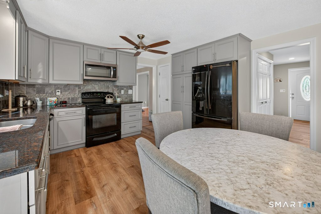 35 Brookside Place Property Photo 4