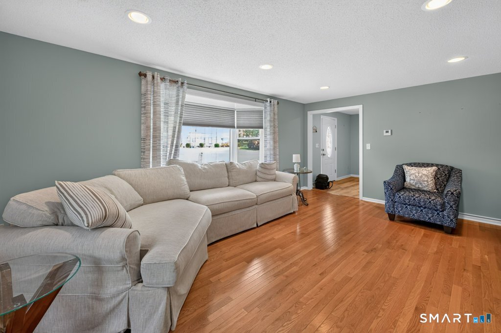 35 Brookside Place Property Photo 7