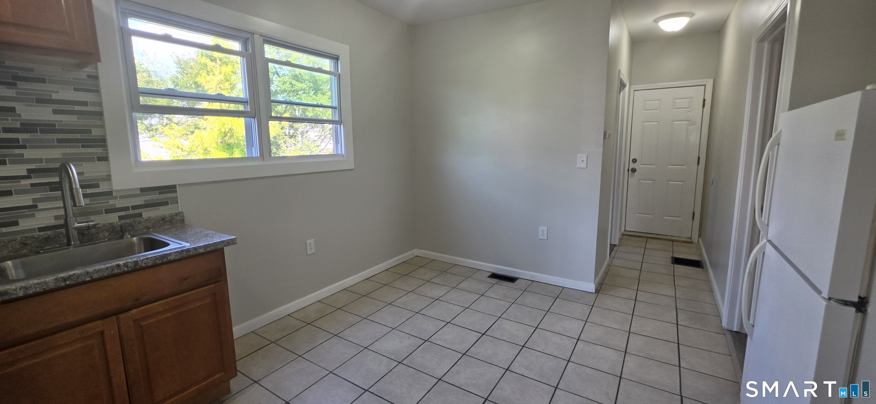 279 Captain Thomas 1st Fl Boulevard Property Photo 7
