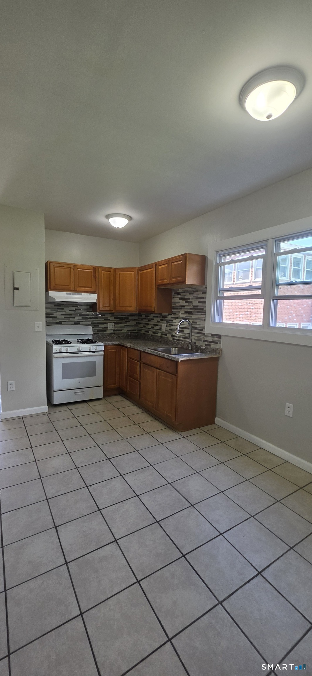 279 Captain Thomas 1st Fl Boulevard Property Photo 10