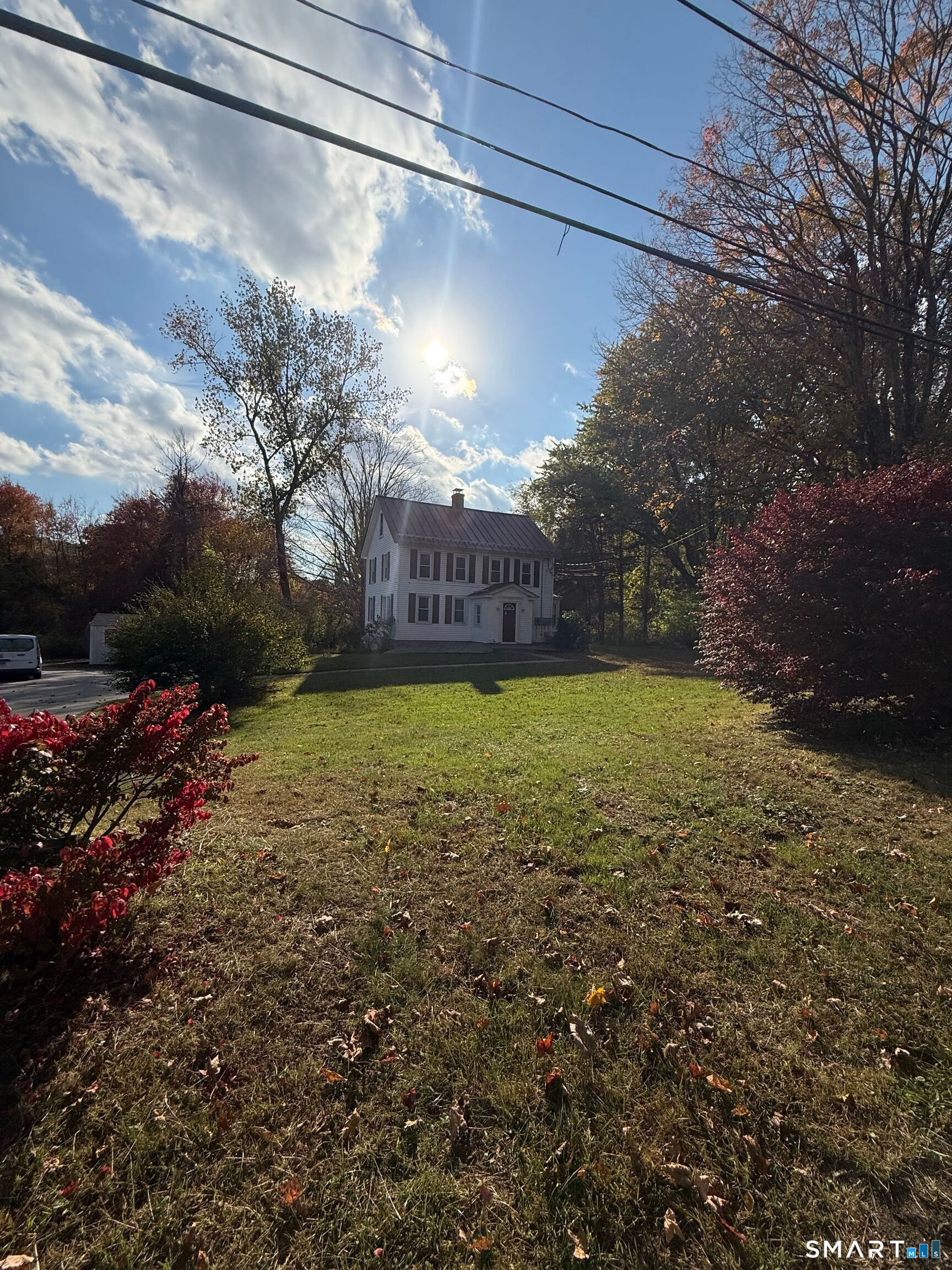 711 Old Hartford Road Property Photo 2