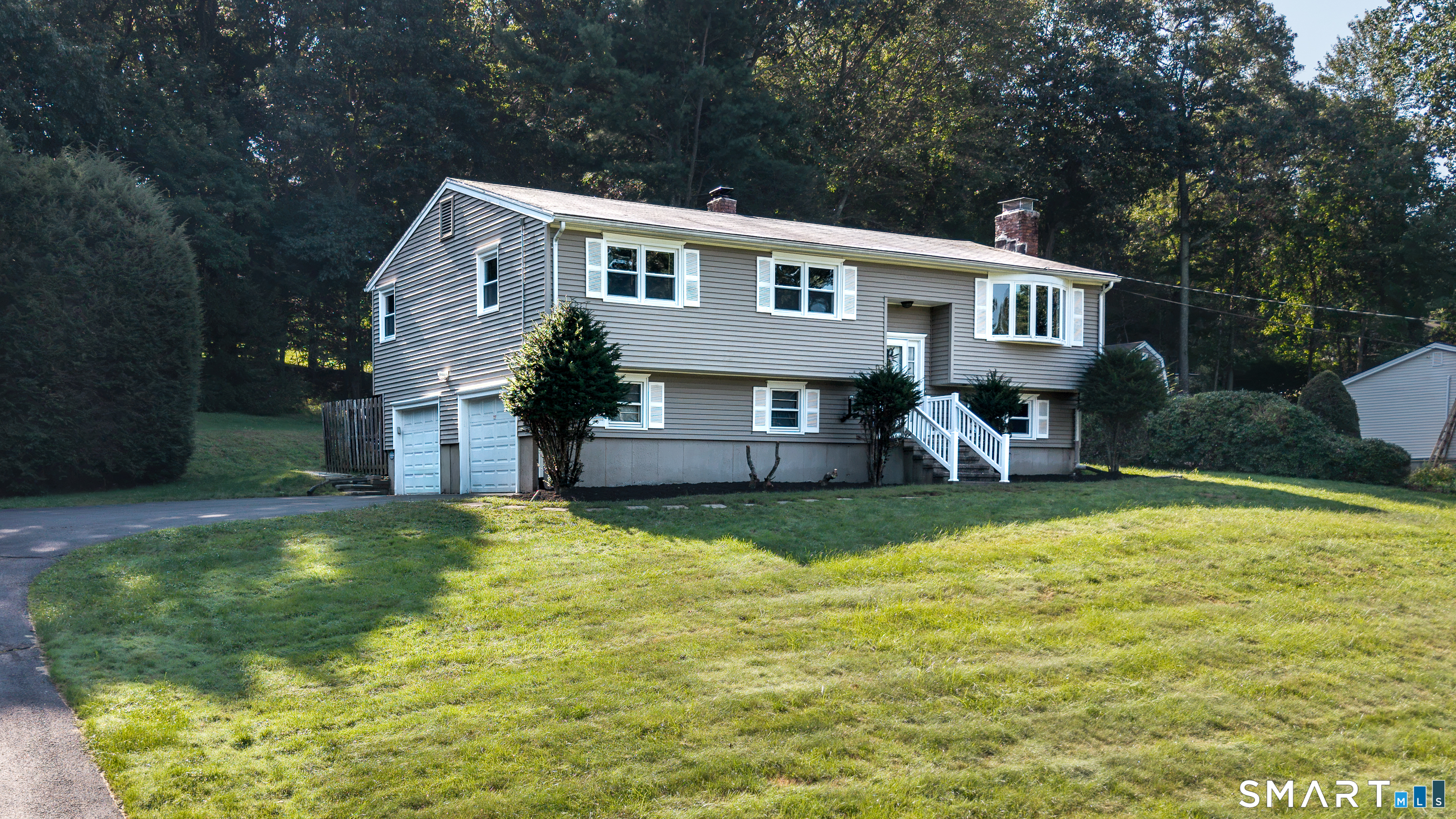 121 Longfellow Road Property Photo