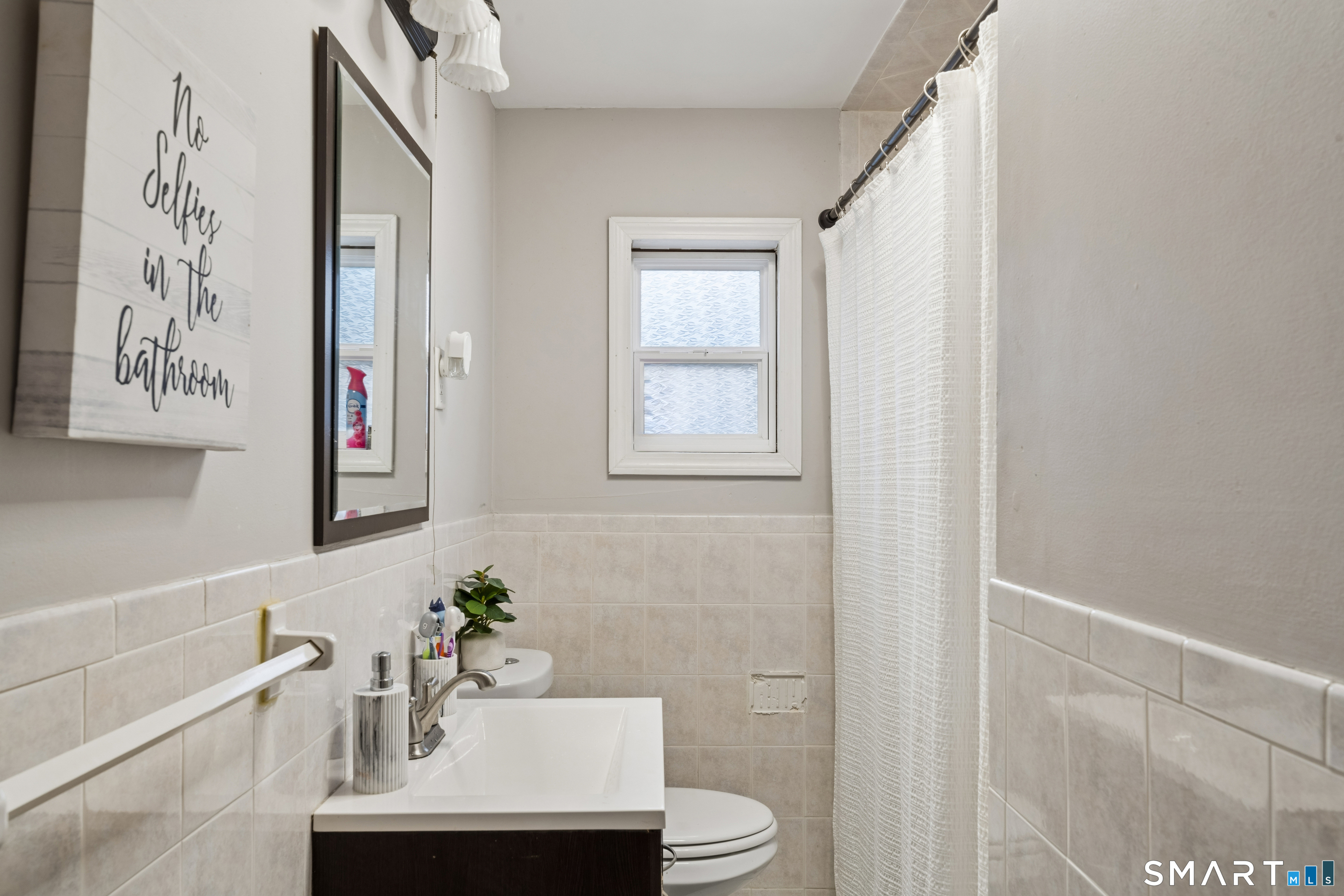 24 High Street Property Photo 11