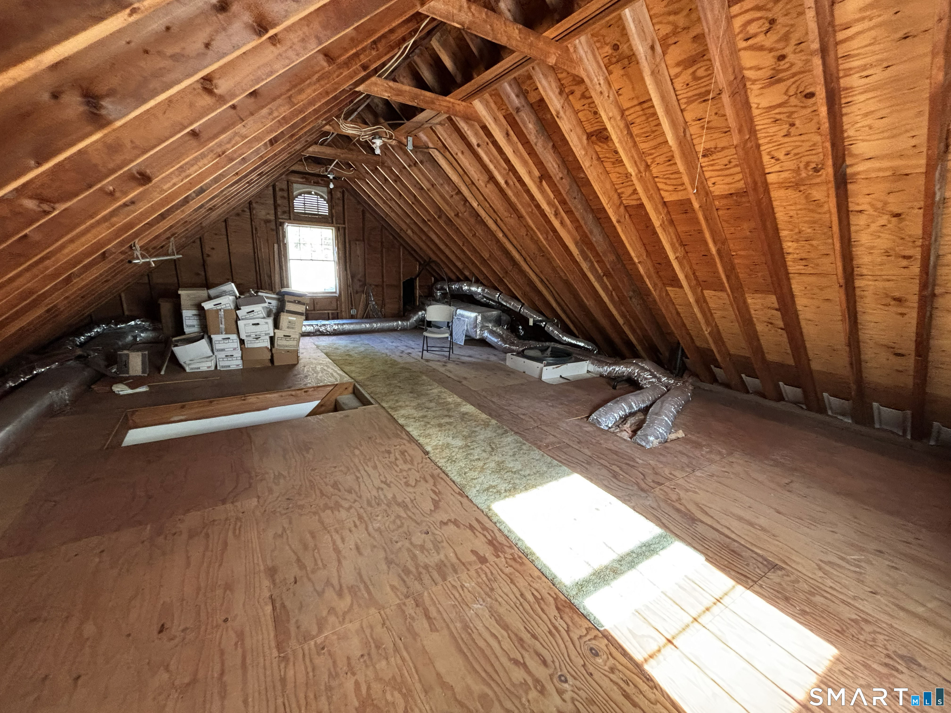 2 Hawk Brook Property Photo 39