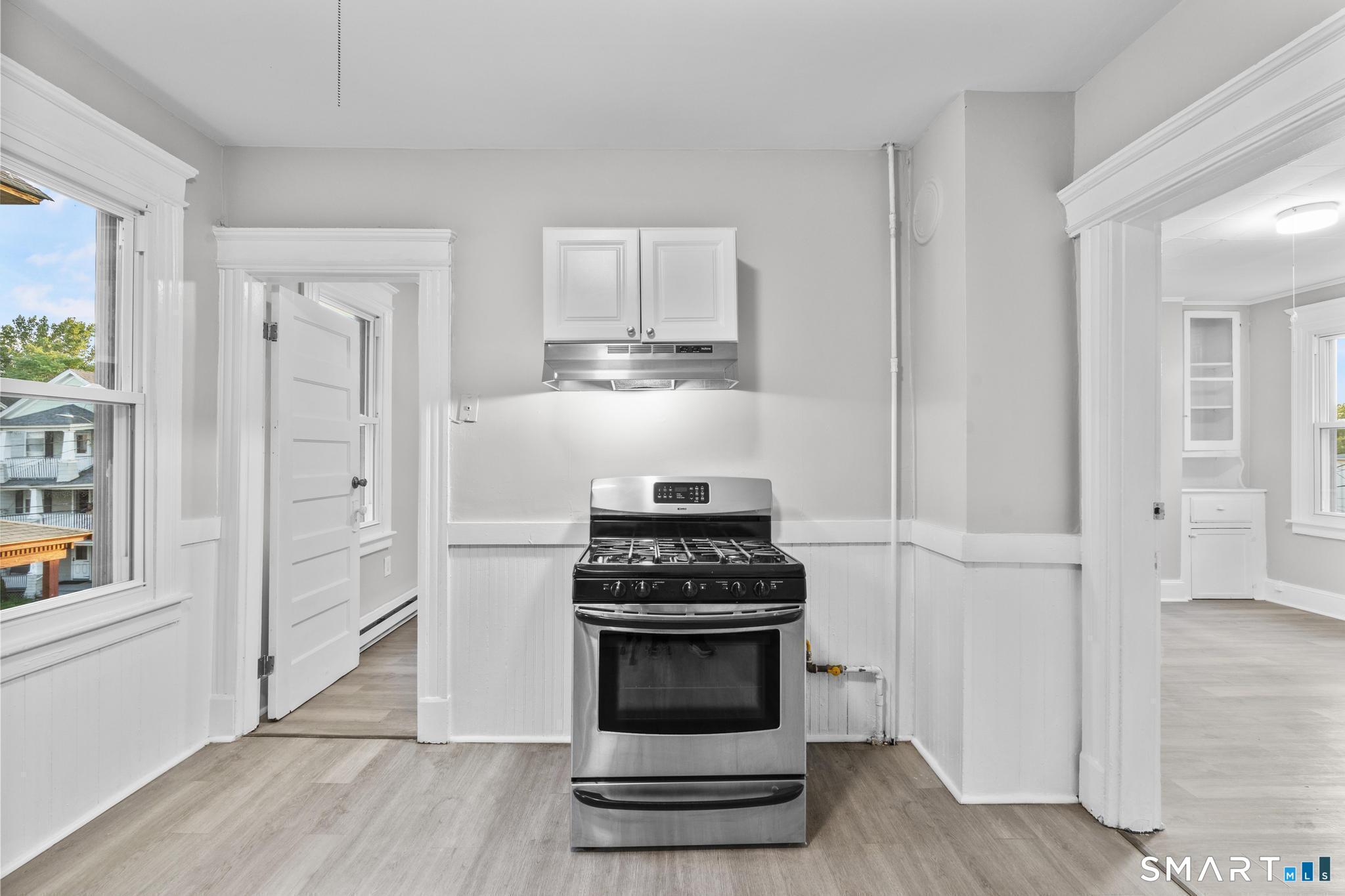 37 Southview Street Property Photo 6
