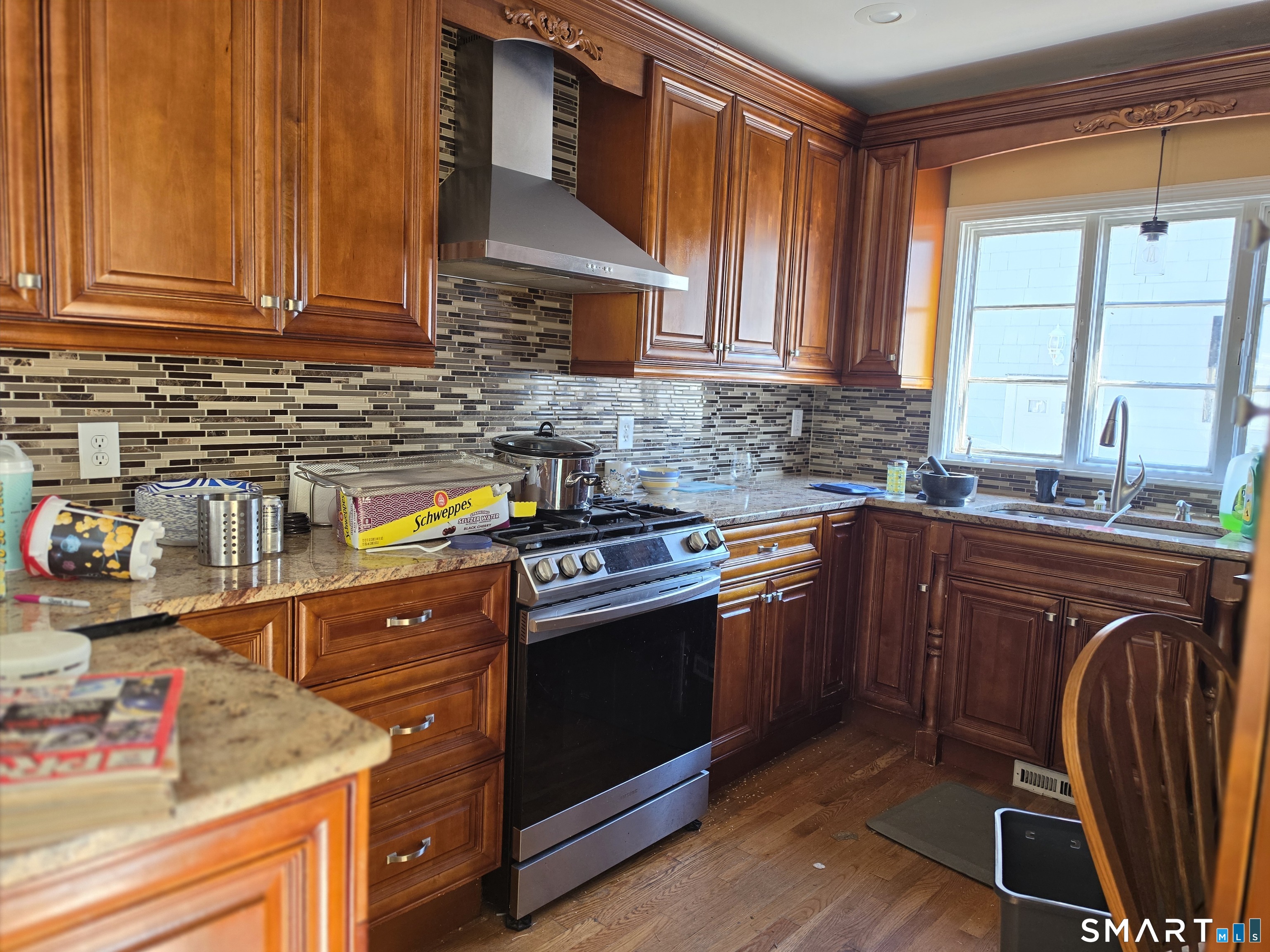 437 Woodstock Avenue Property Photo 10