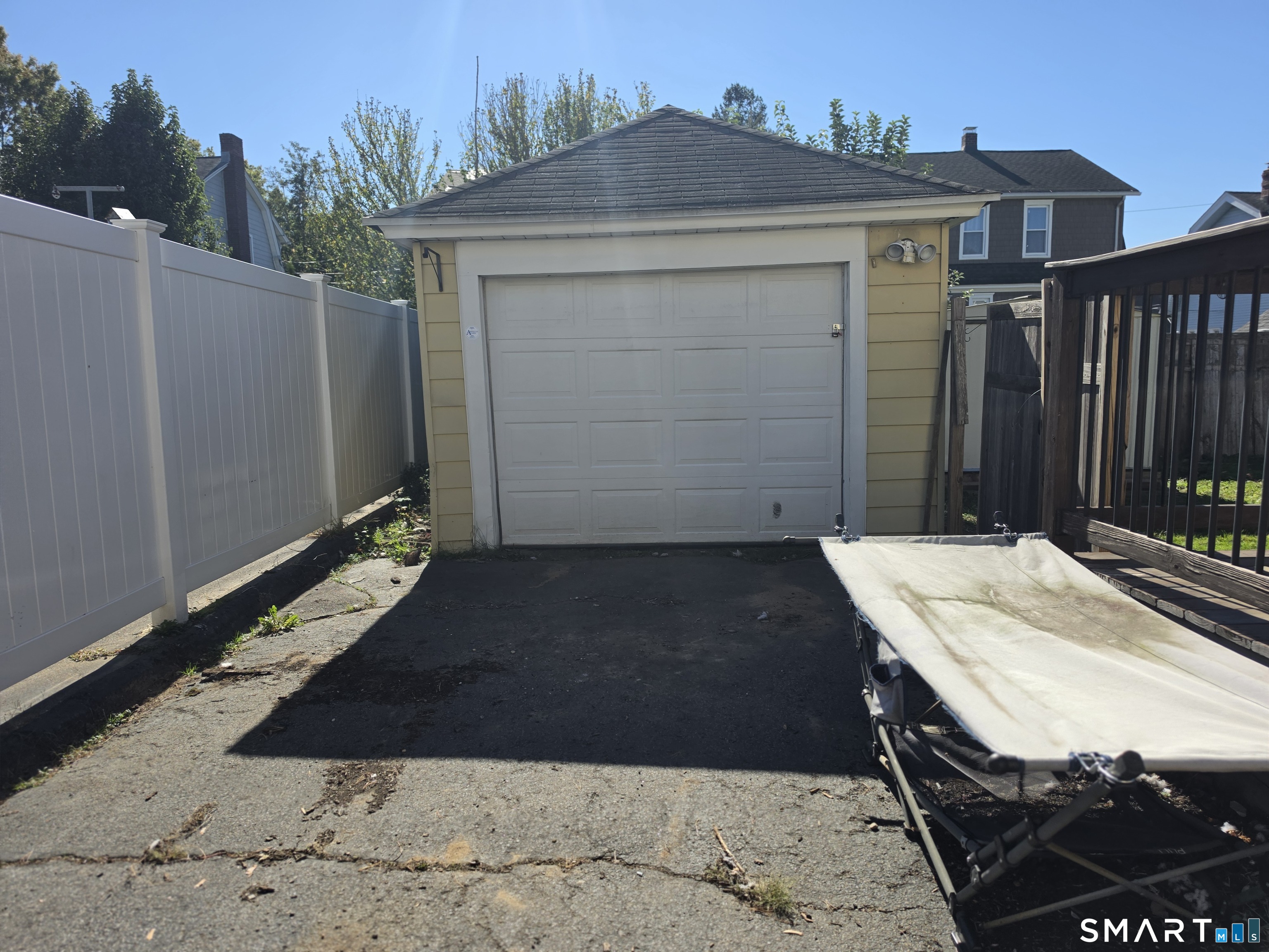437 Woodstock Avenue Property Photo 19