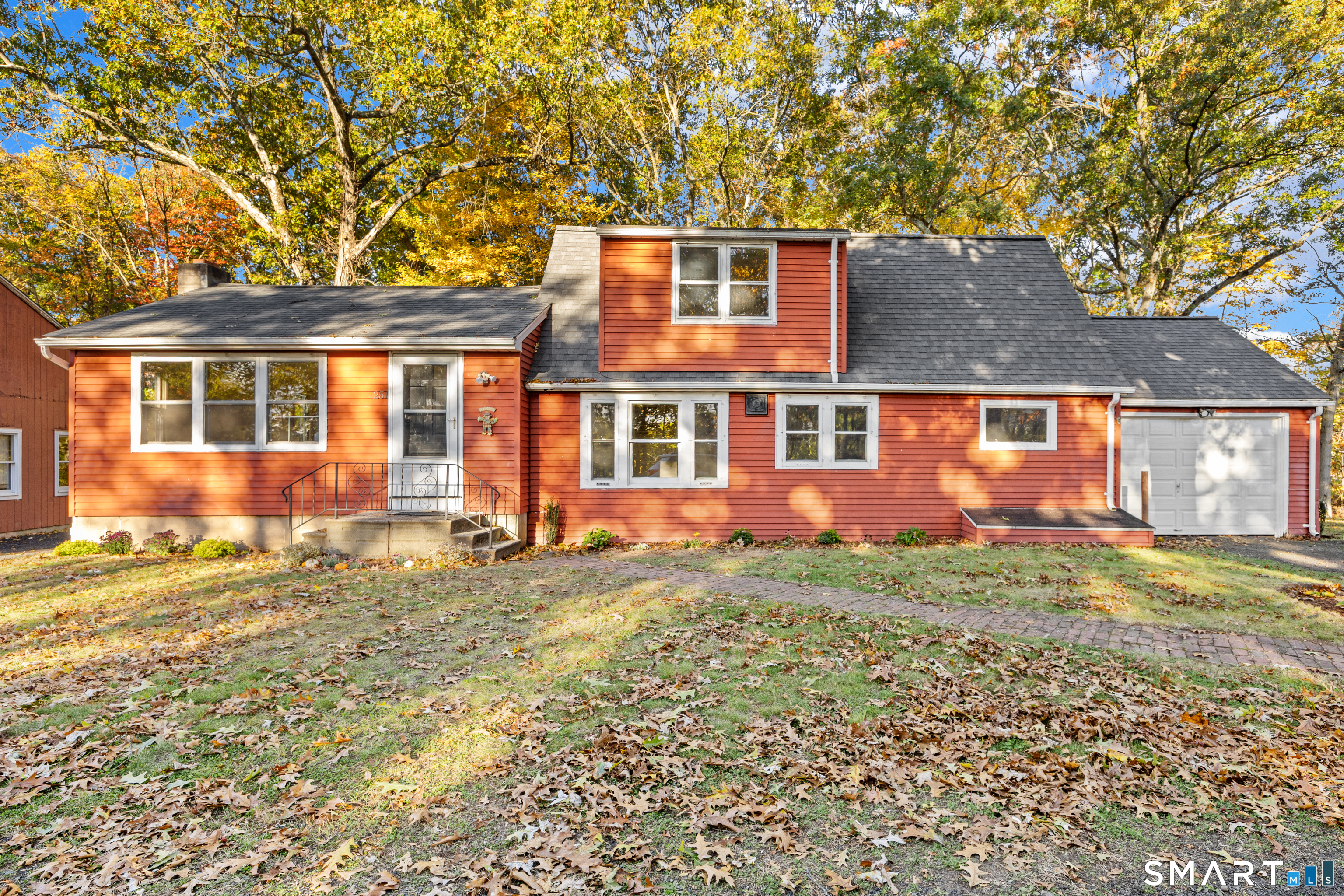 251 East Johnson Avenue Property Photo 1