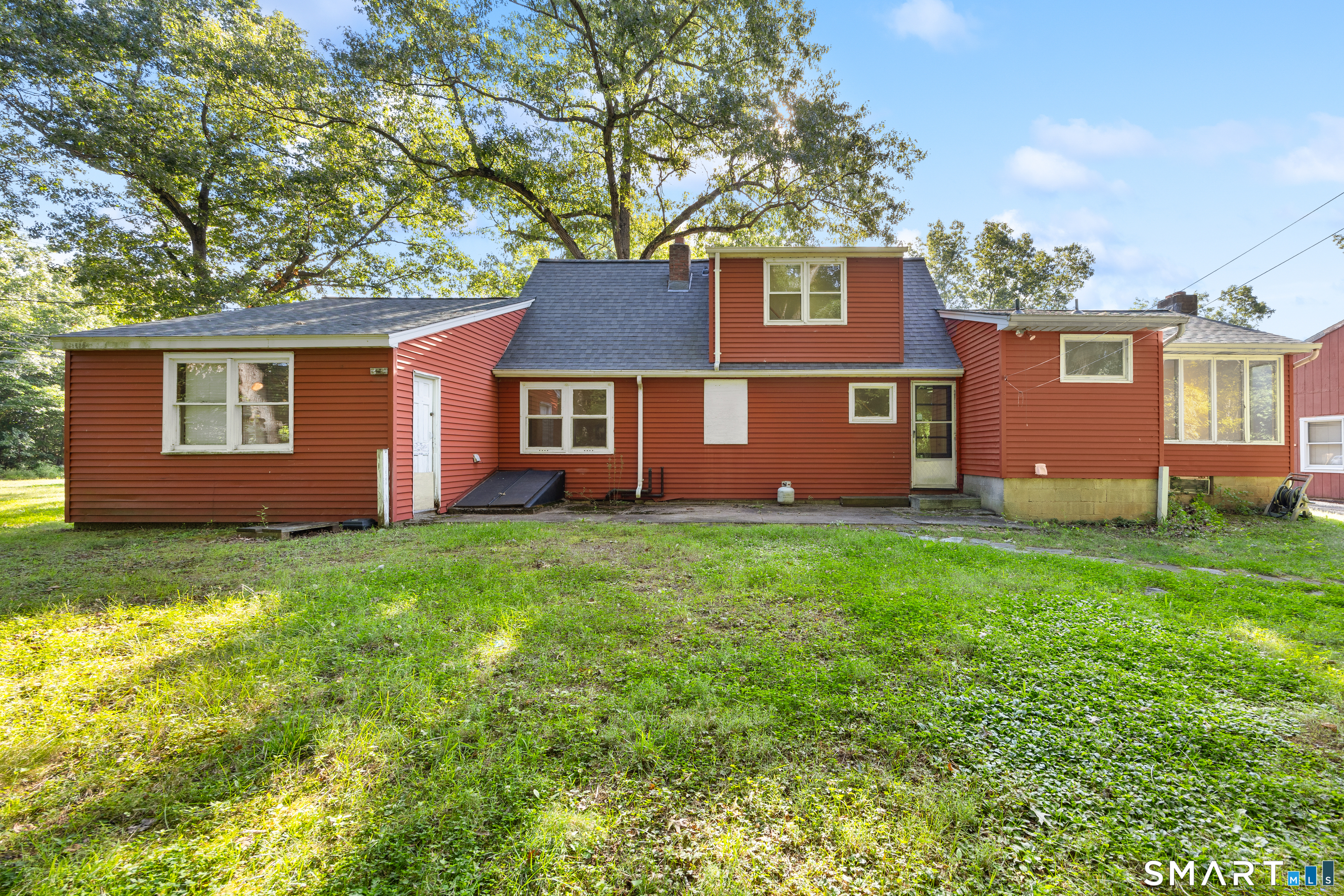 251 East Johnson Avenue Property Photo 2