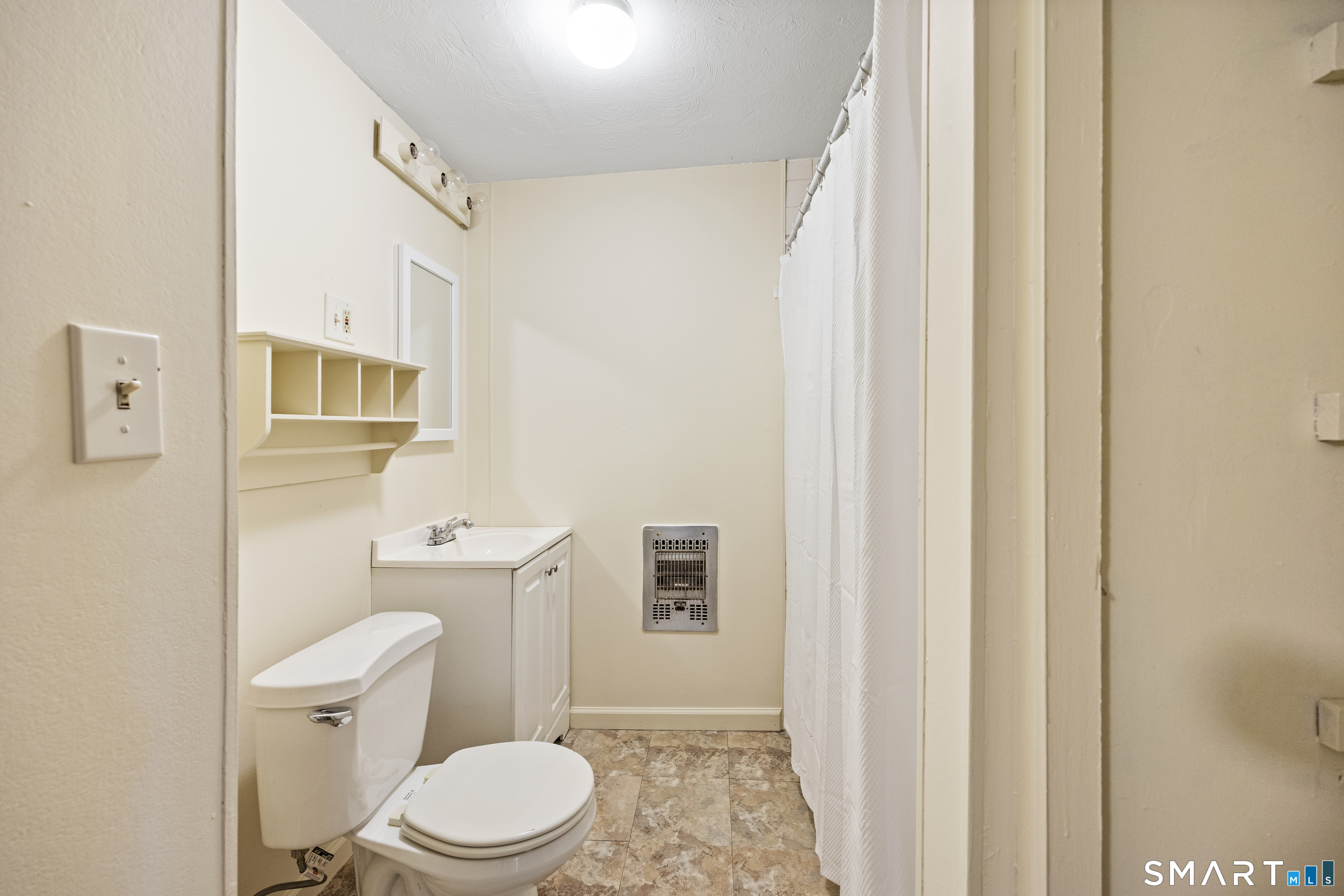 251 East Johnson Avenue Property Photo 20