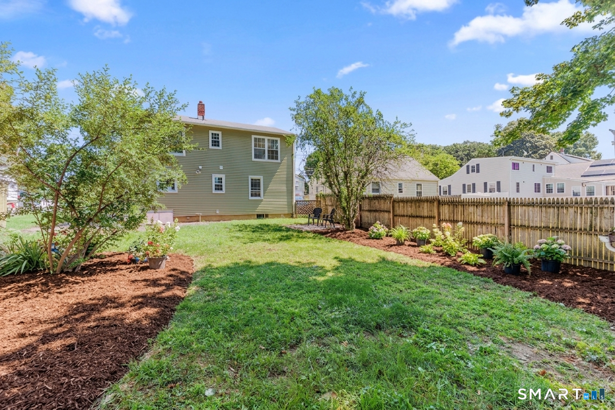 69 Fairview Street Property Photo 28