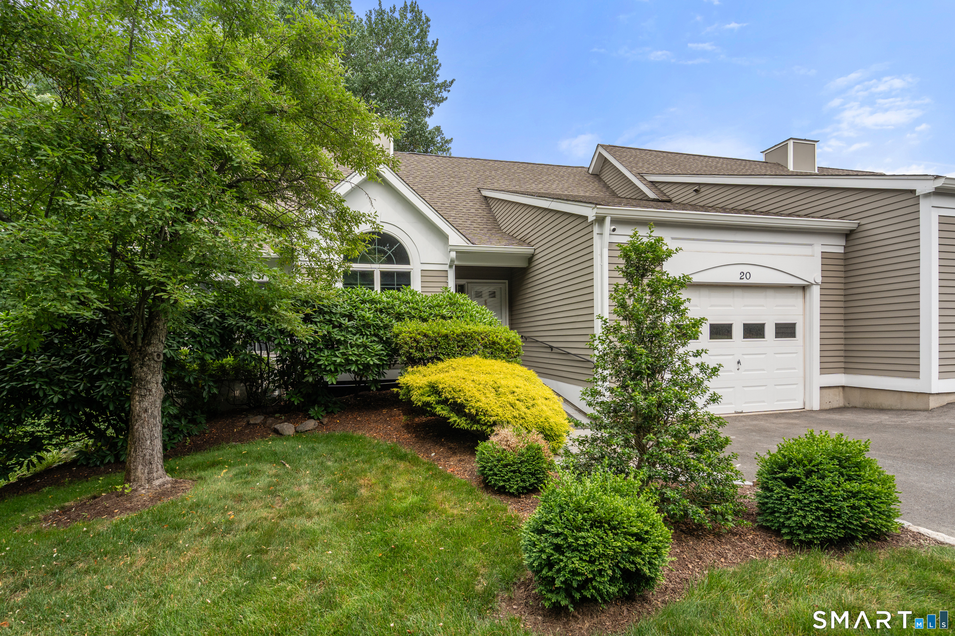 20 Carrie 20 Circle Property Photo 1