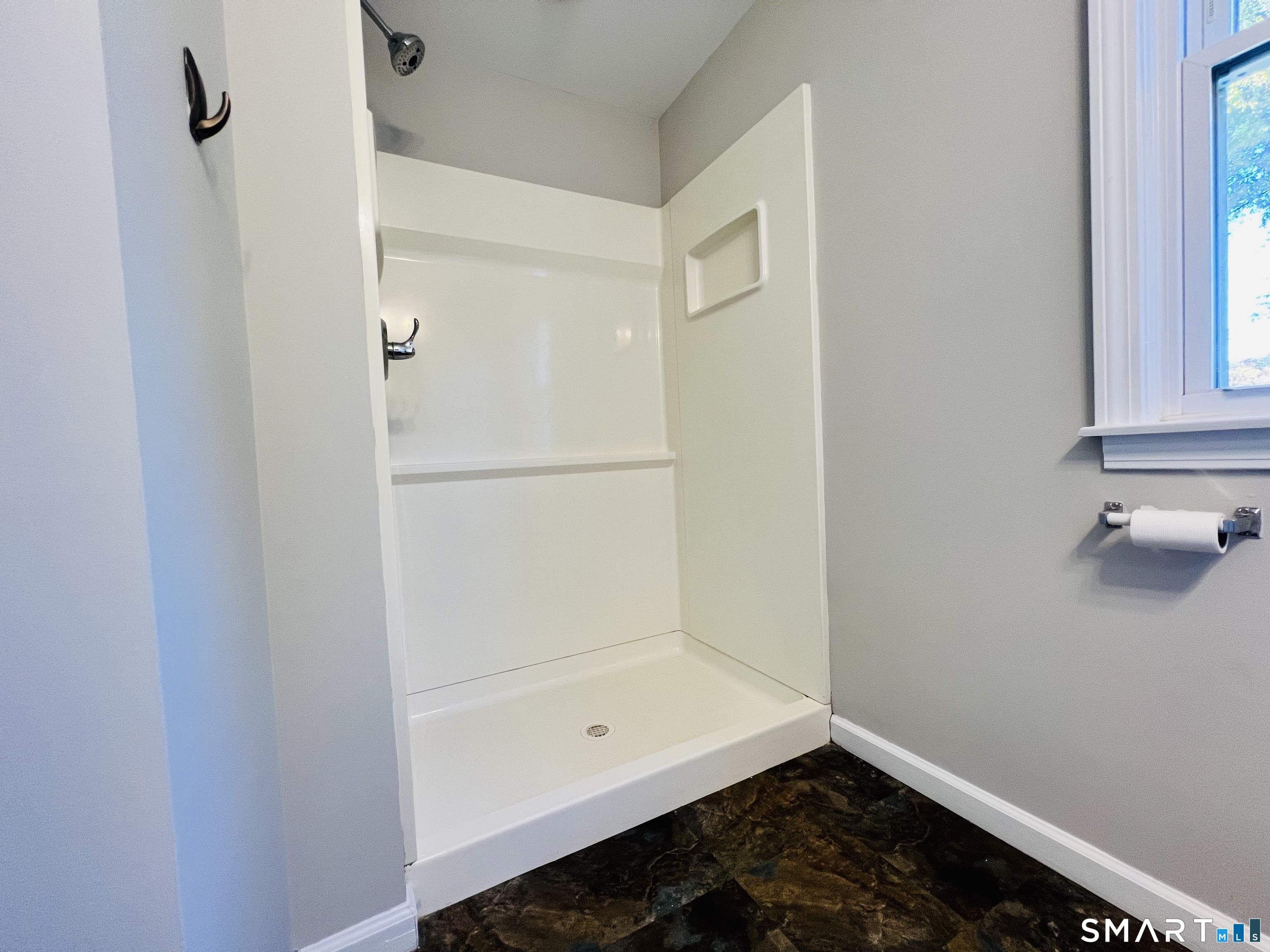 106 Front South Street Property Photo 13