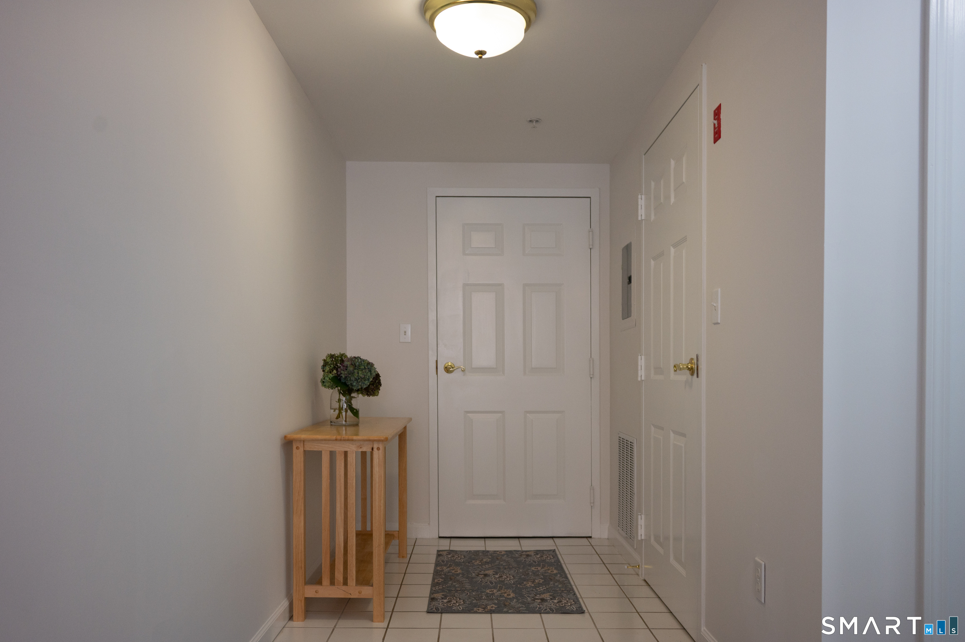 75 Washington 8-401 Avenue Property Photo 4