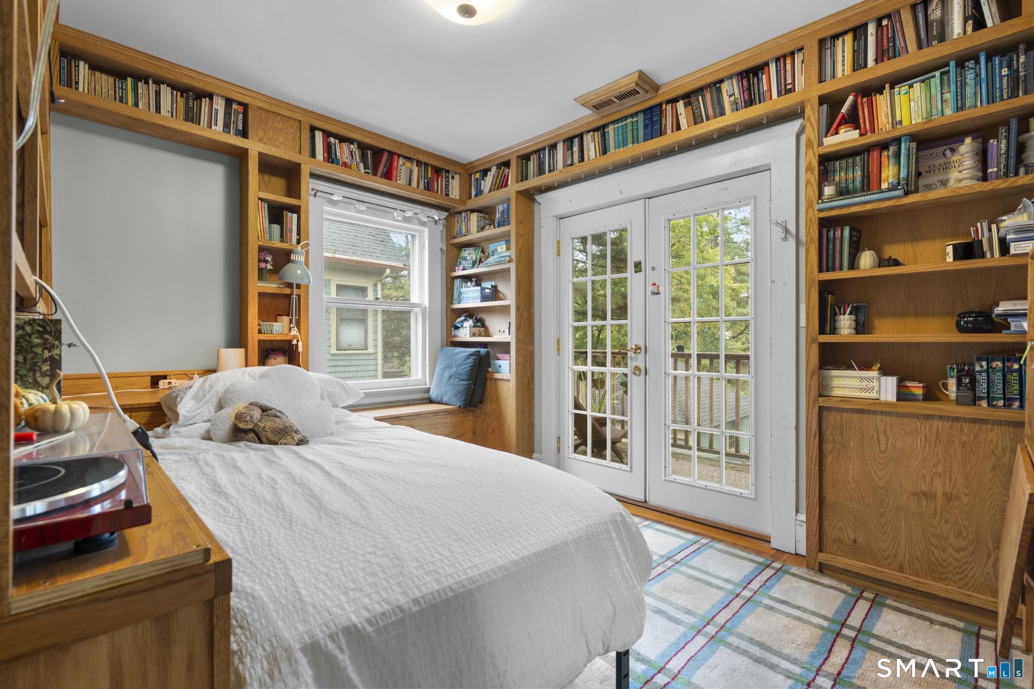 147 Alden Avenue Property Photo 27