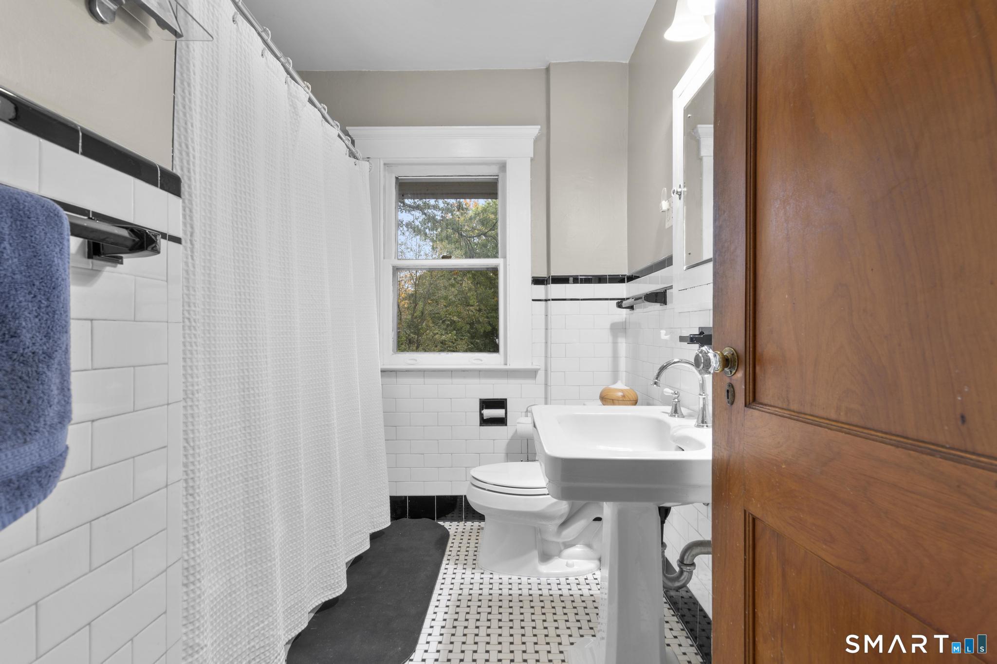 147 Alden Avenue Property Photo 30