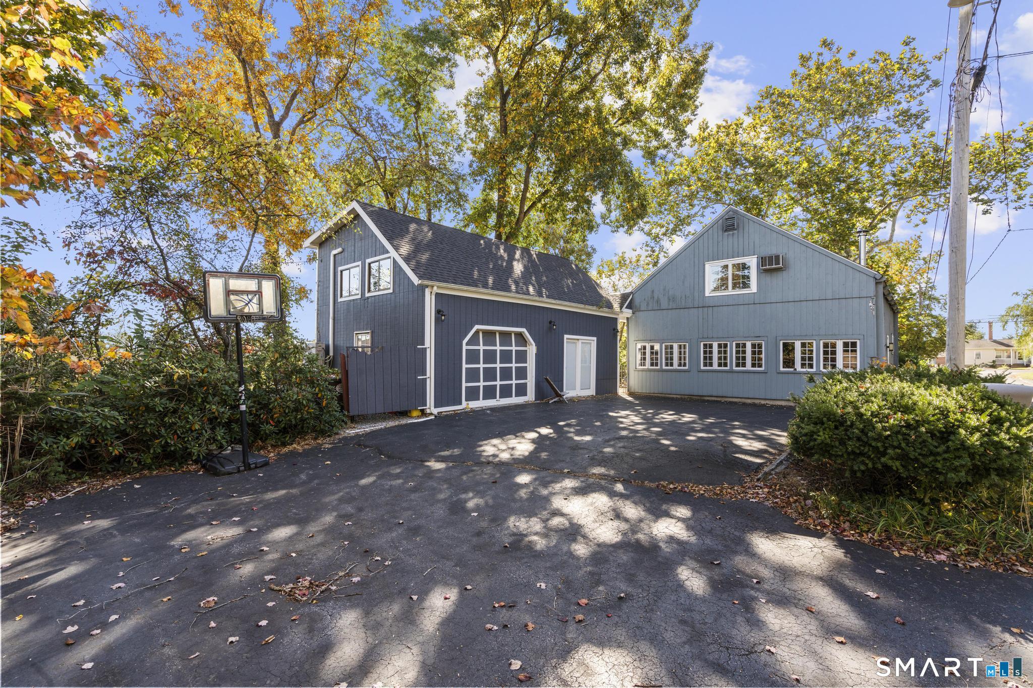 17 River East Road Property Photo 1