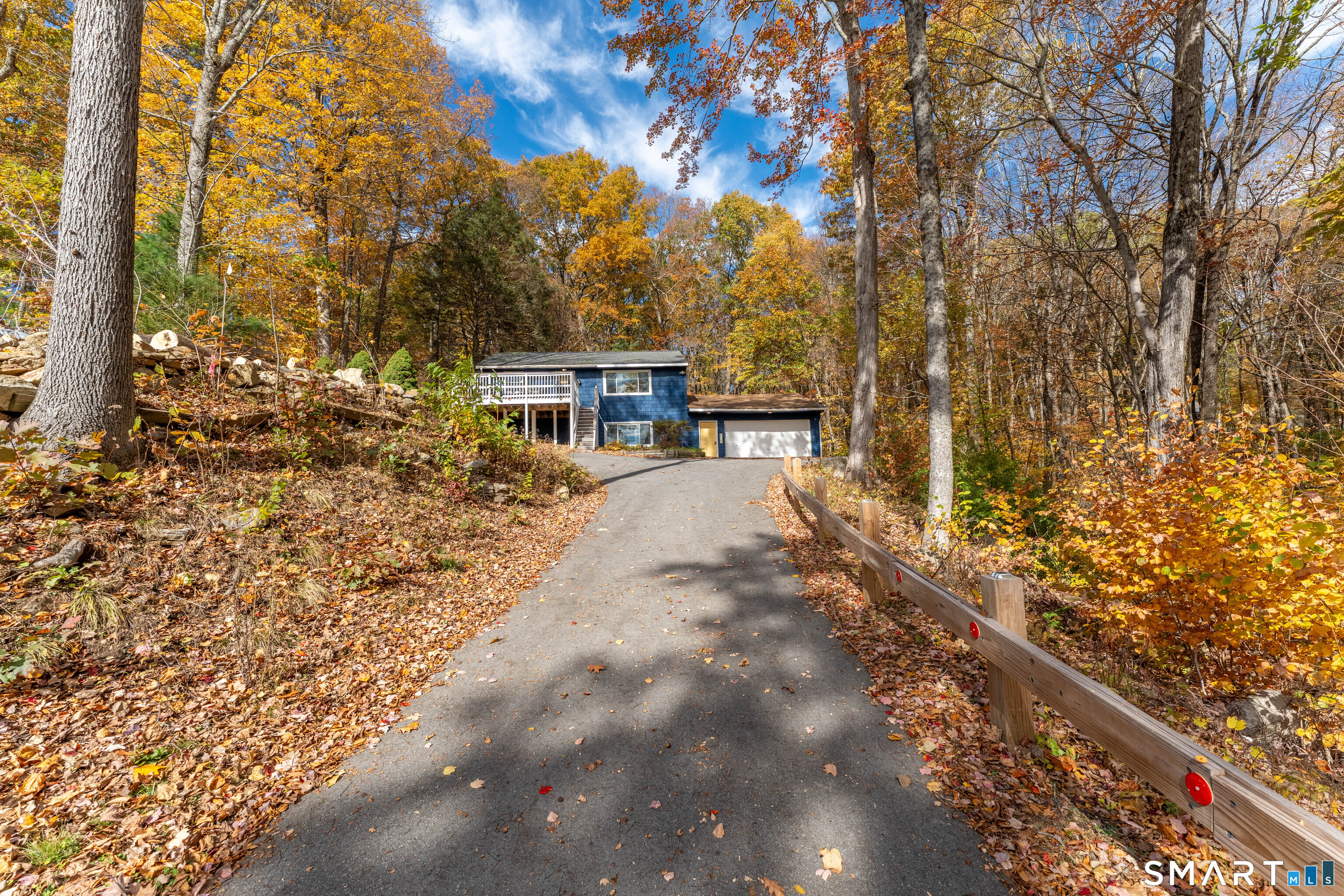 76 Lakeview Drive Property Photo 1