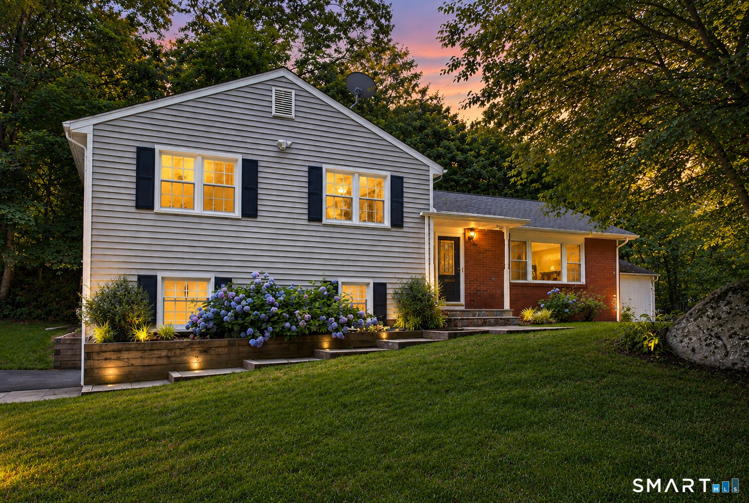 884 Indian Hill Road Property Photo 1