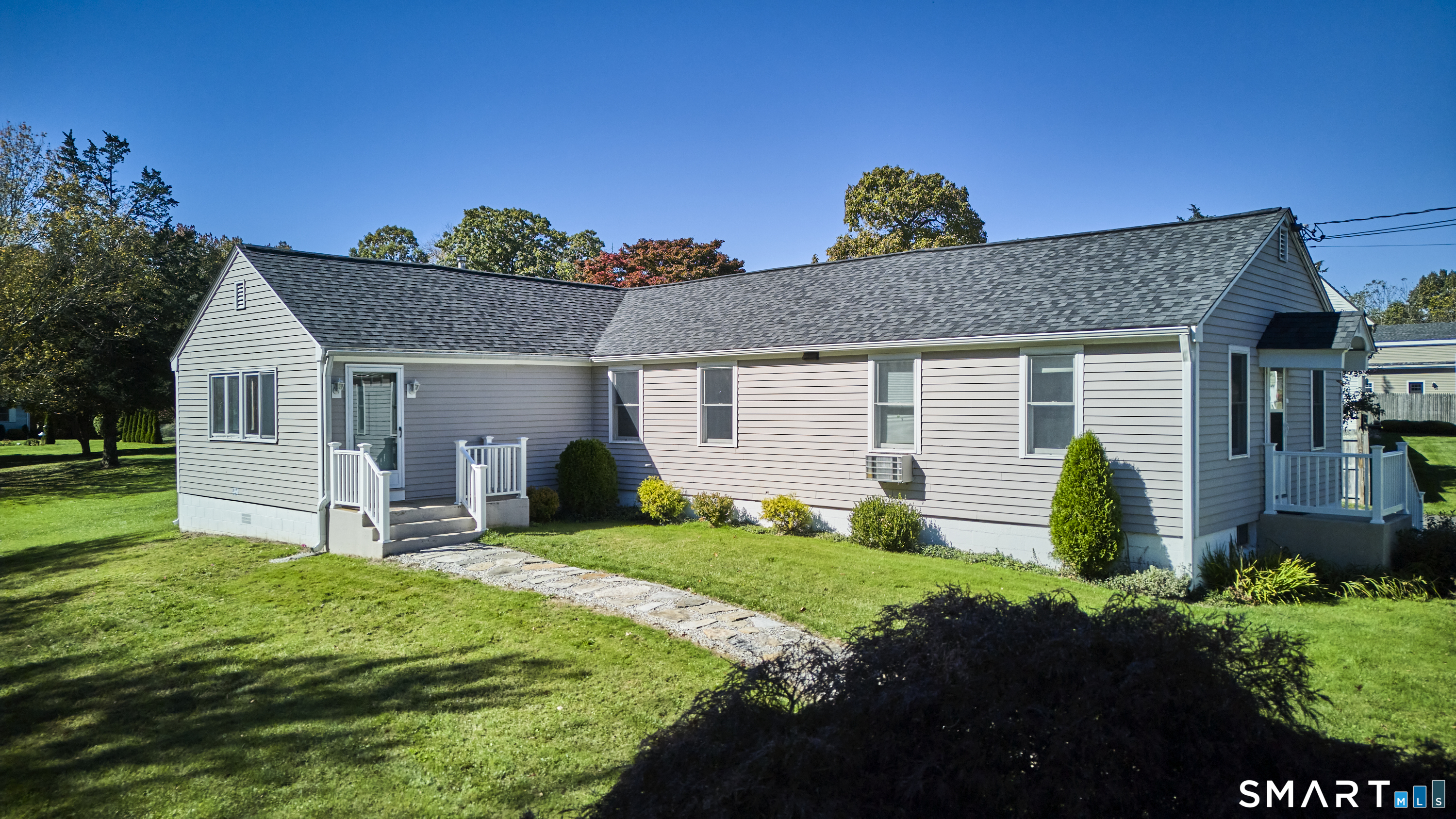 252 Boston Post Road Property Photo 1