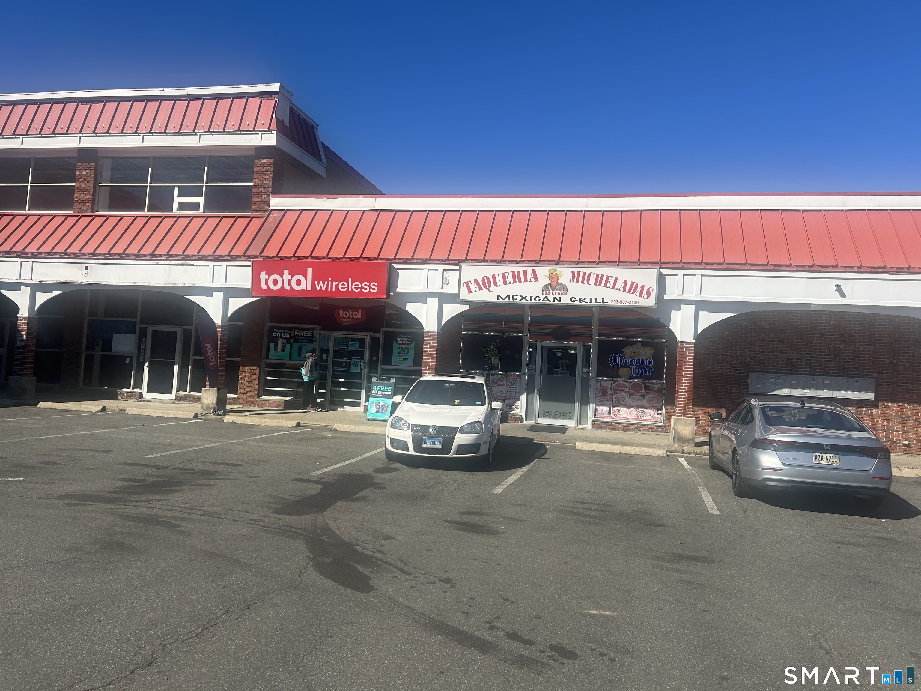 1055 Boston Post Road Property Photo 4