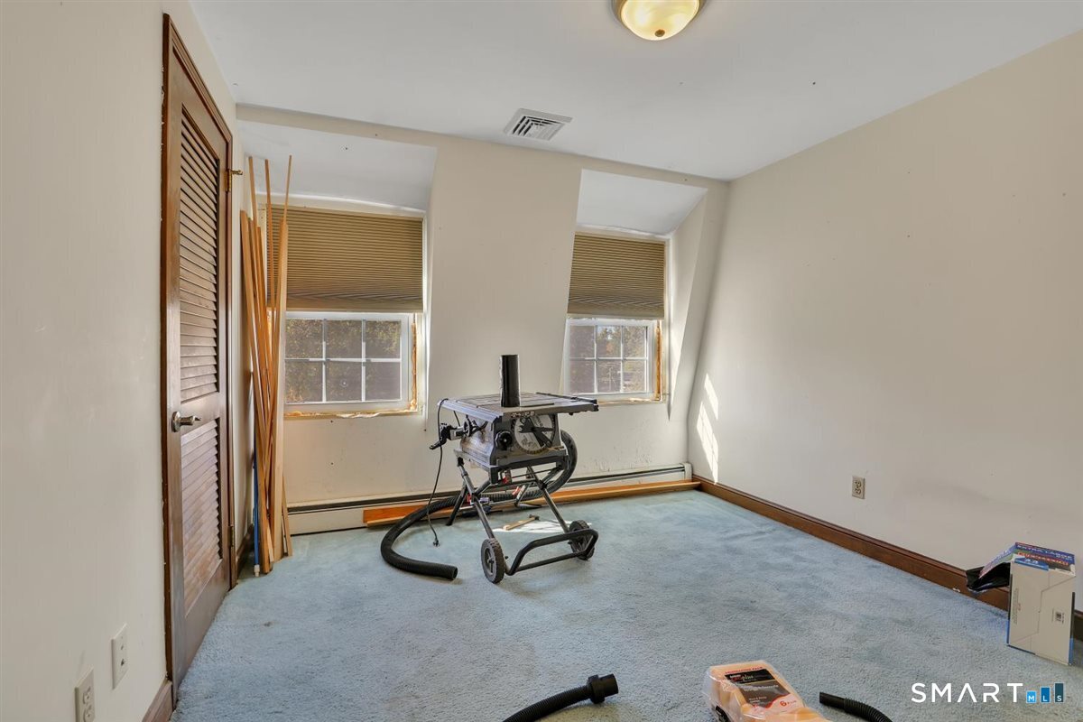 11 Kent Drive Property Photo 22