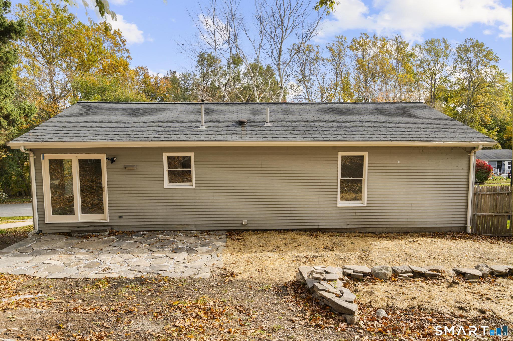 84 Dartmouth Drive Property Photo 5