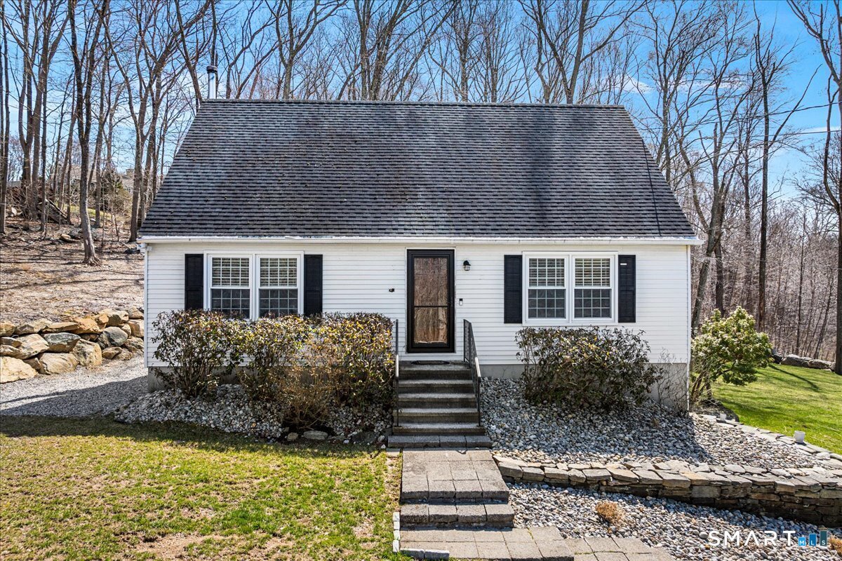 28 Stanwoll Hill Road Property Photo 1