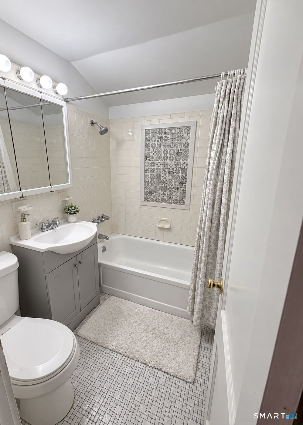 87 Beacon View Drive Property Photo 9