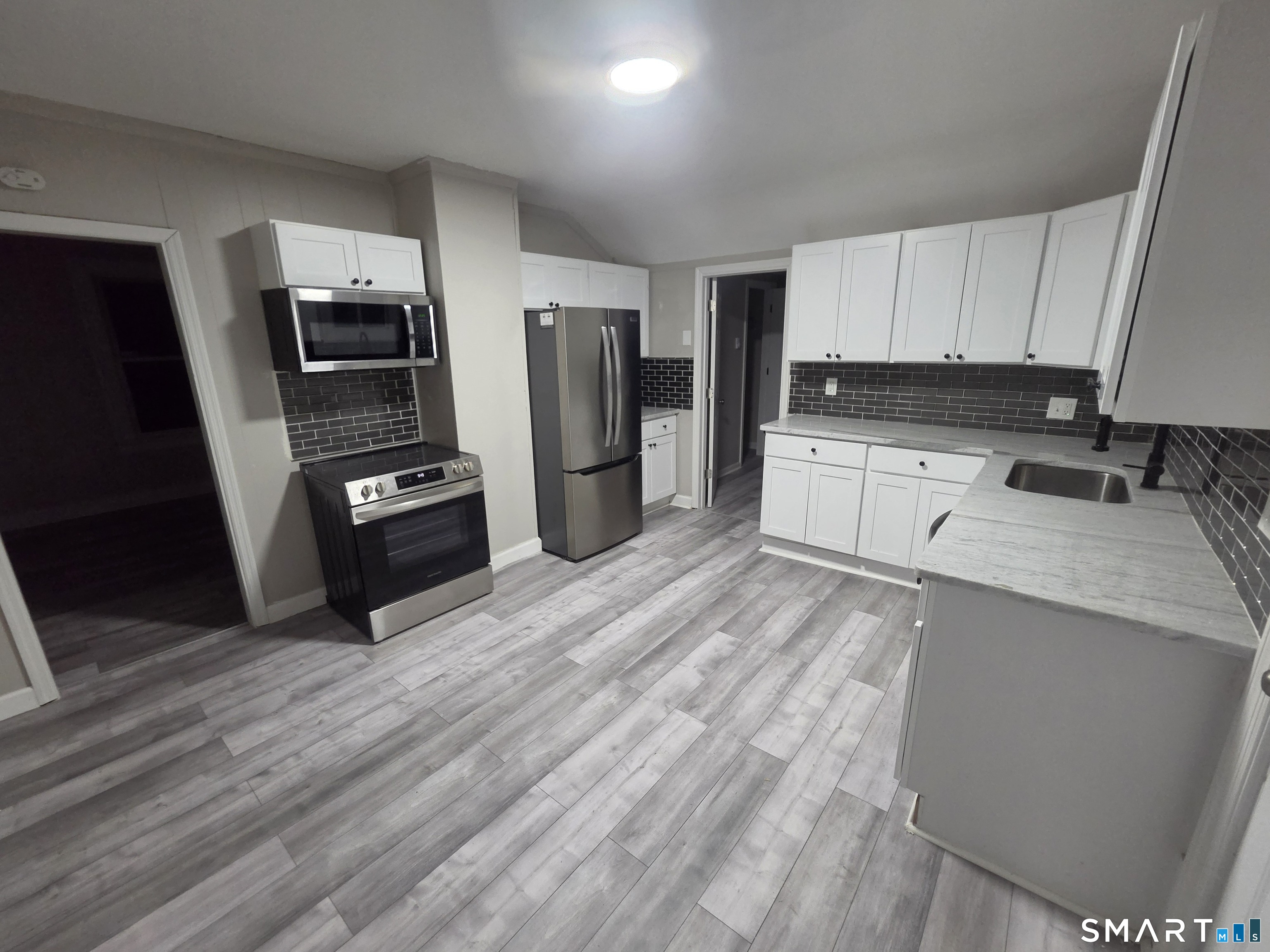 179 Rhode Island 2 Avenue Property Photo