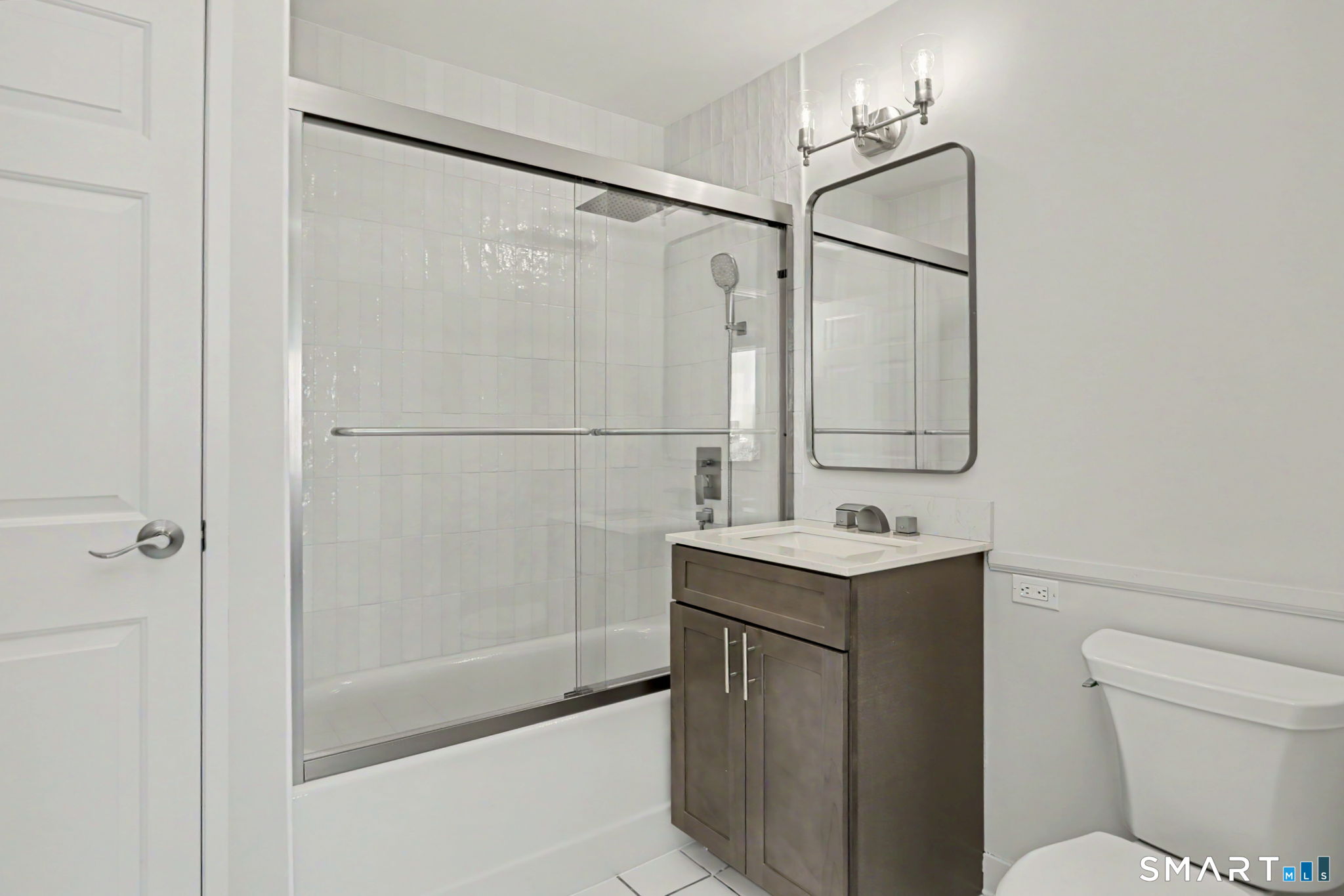 300 Broad 905 Street Property Photo 19
