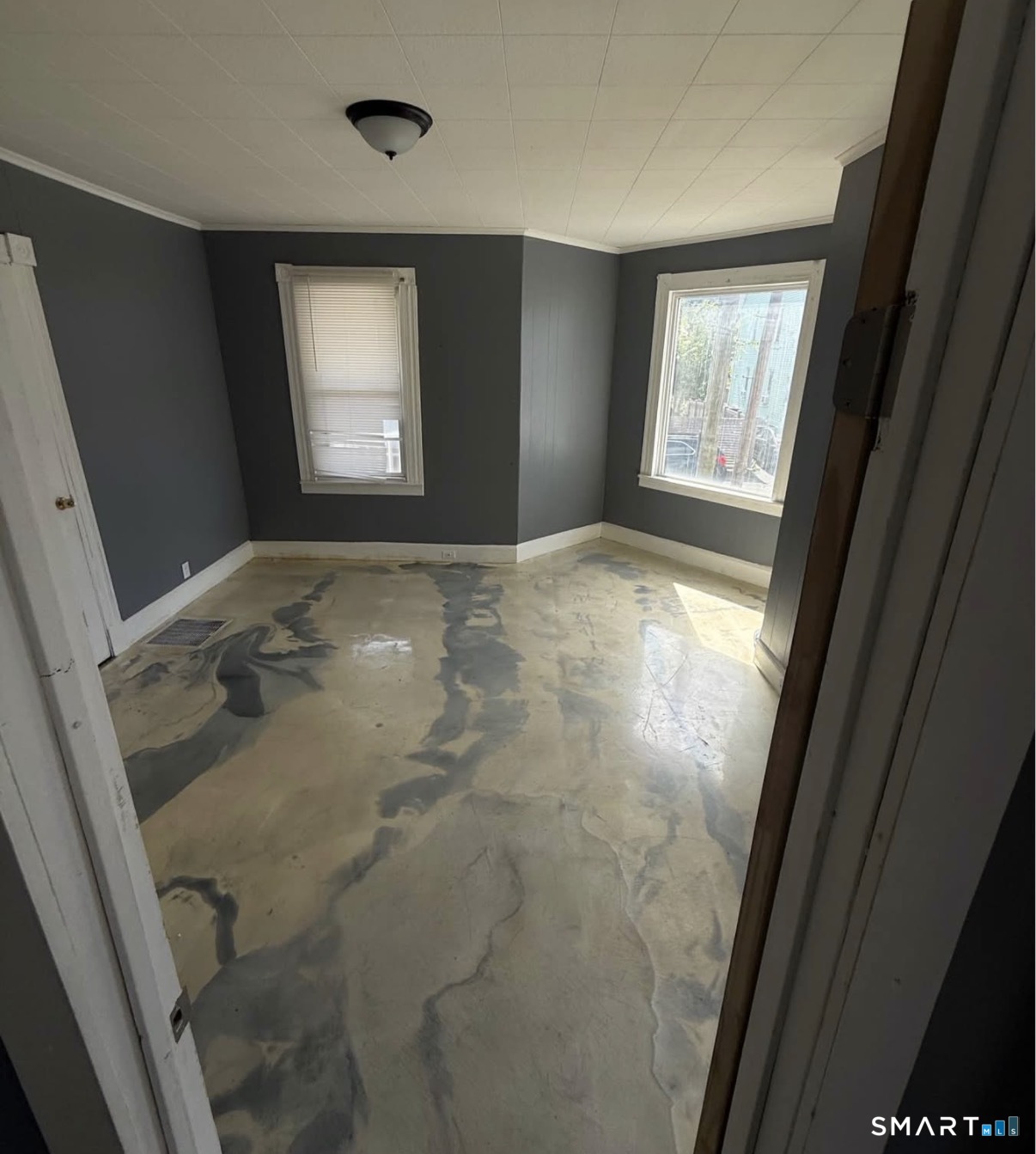 36 Hawkins Street Property Photo 6