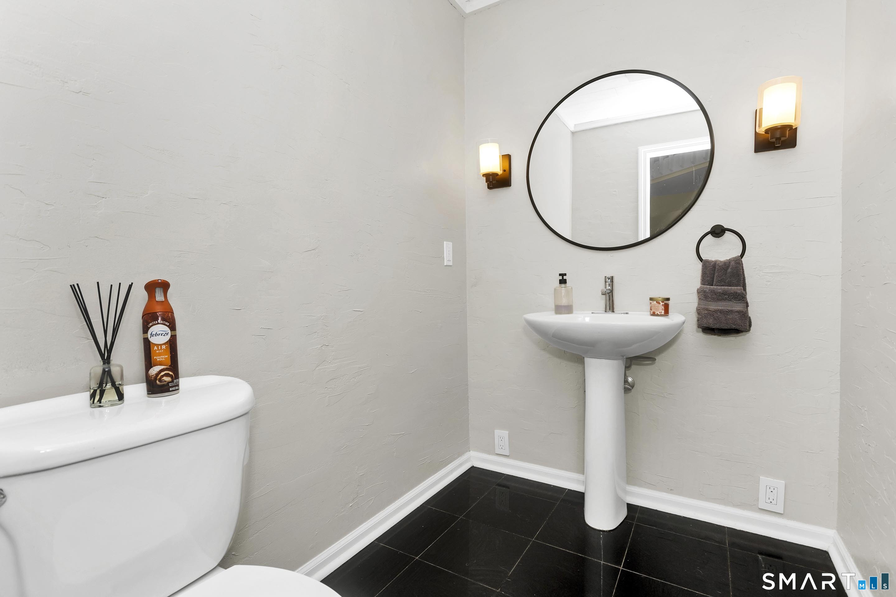 12 Talcott Range Drive Property Photo 18