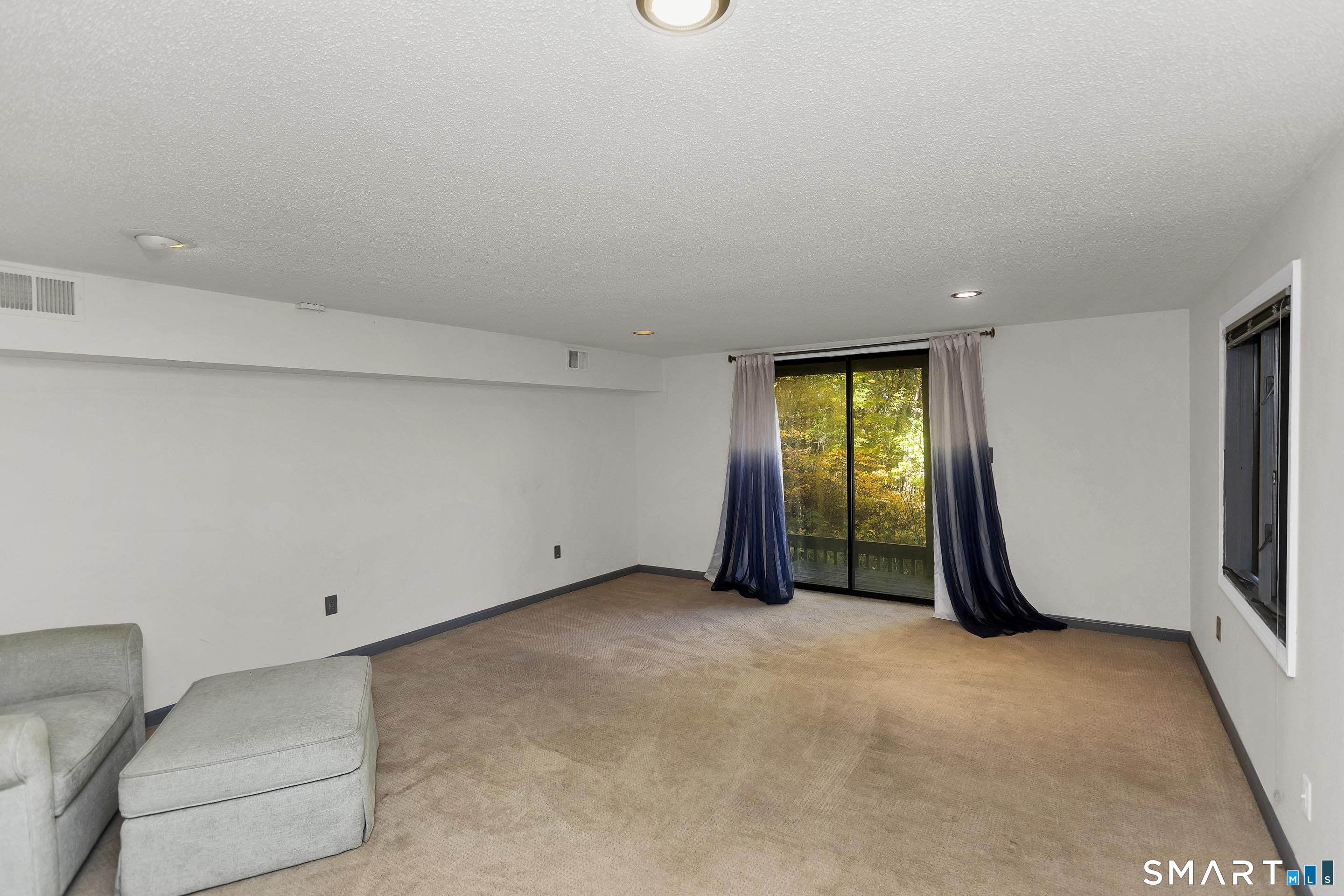 12 Talcott Range Drive Property Photo 32