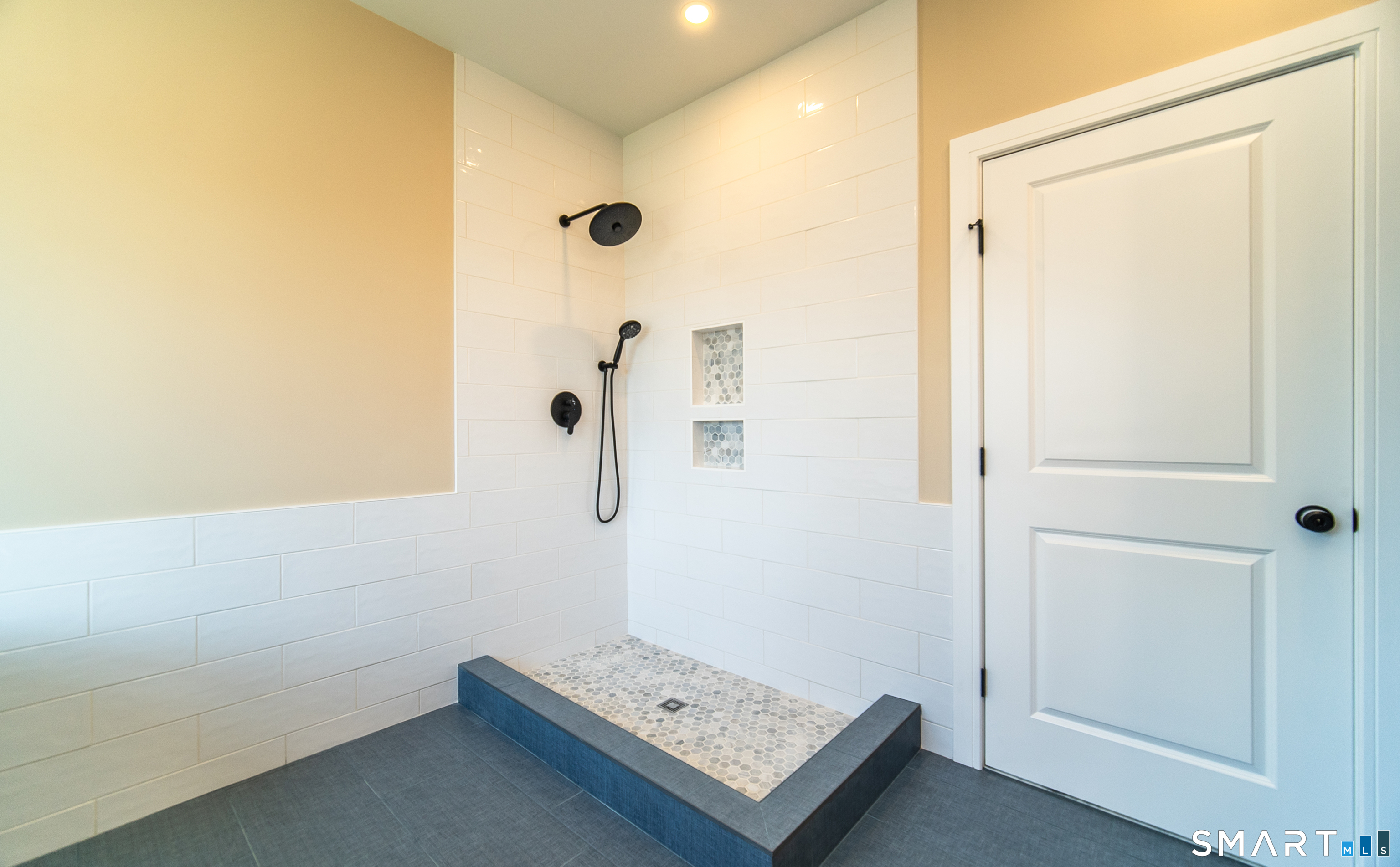 9 Silver Springs Drive Property Photo 20