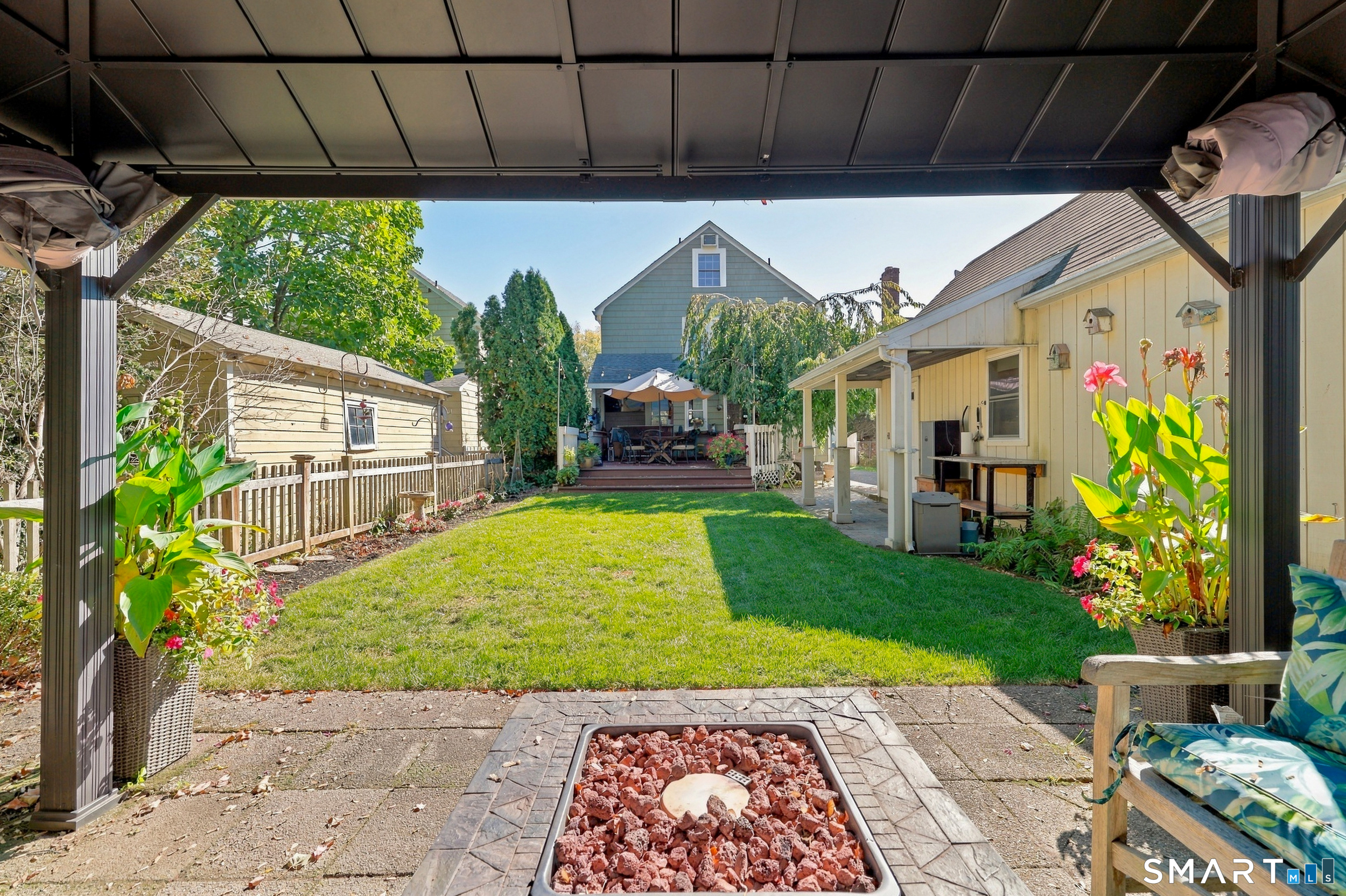 14 Dante Place Property Photo 12