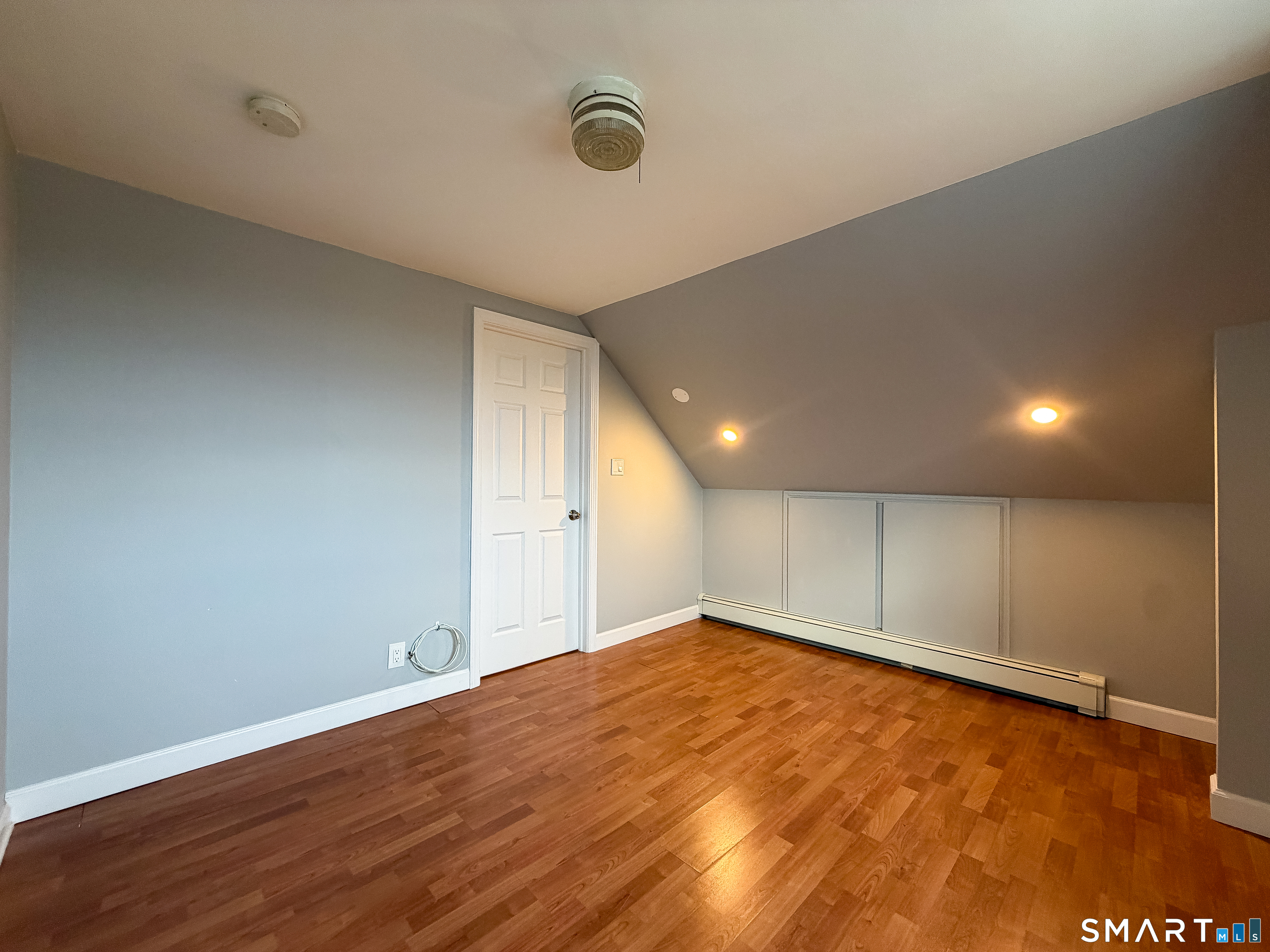 119 Selleck Street Property Photo 4