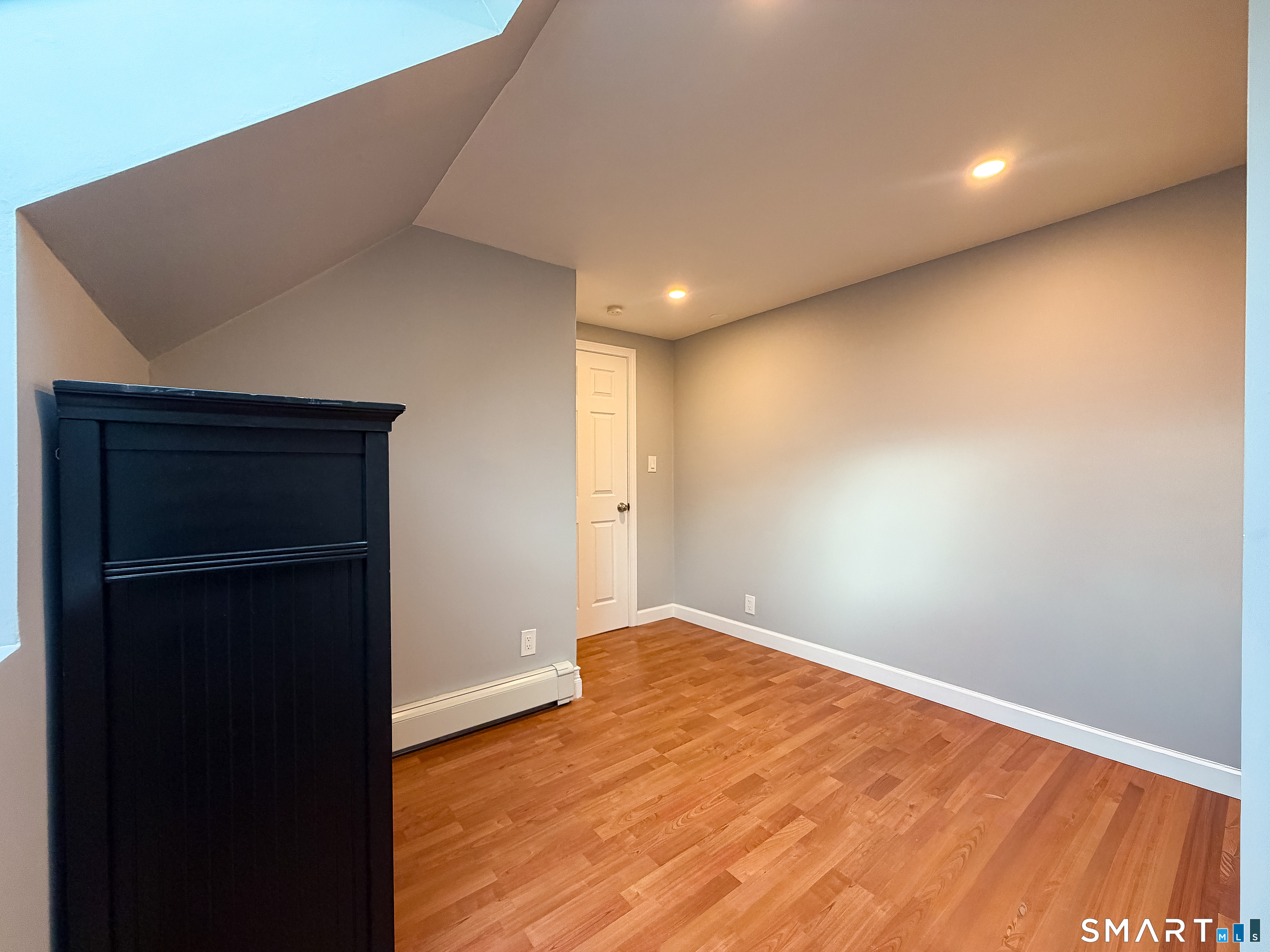 119 Selleck Street Property Photo 6