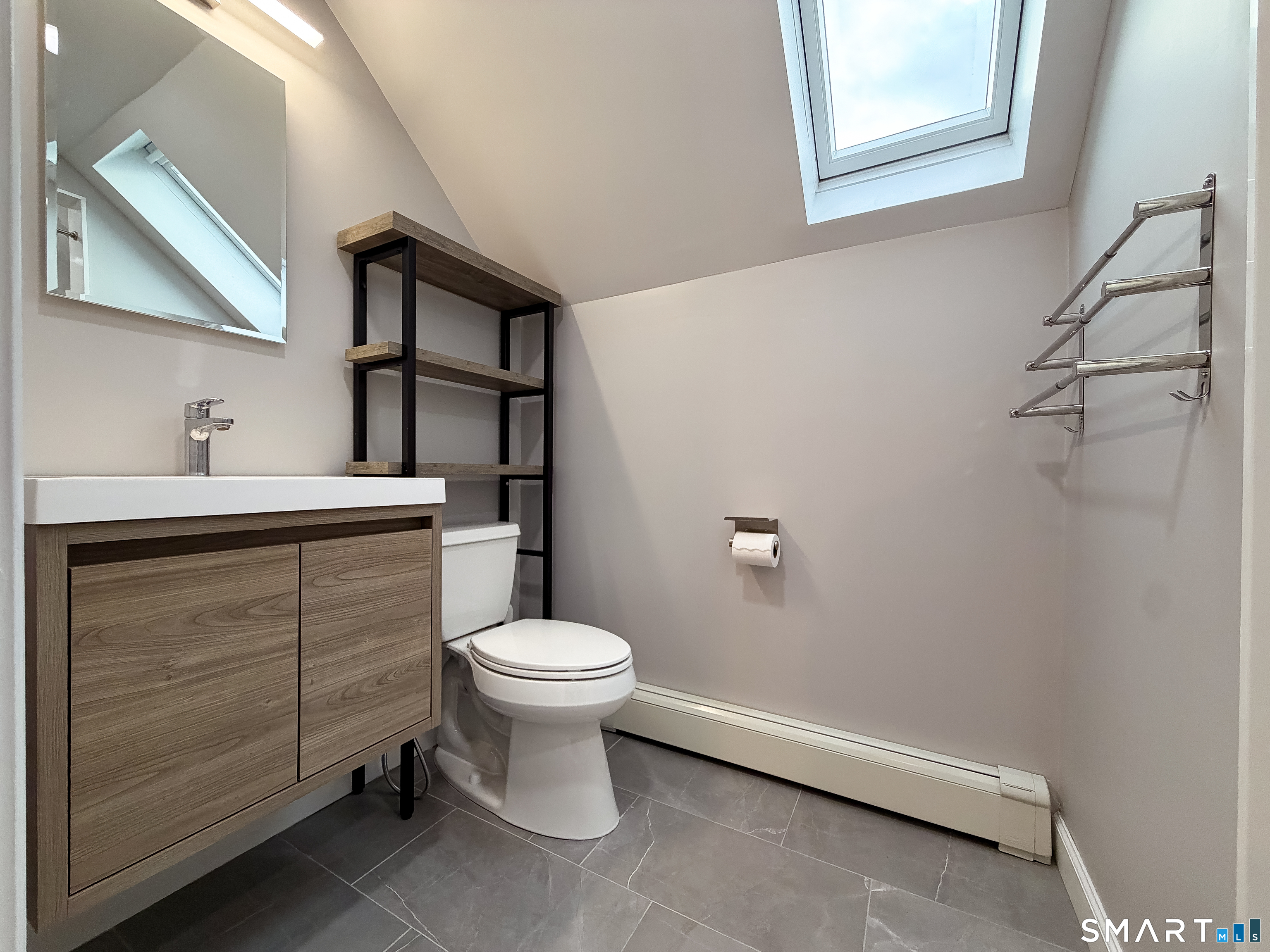 119 Selleck Street Property Photo 7