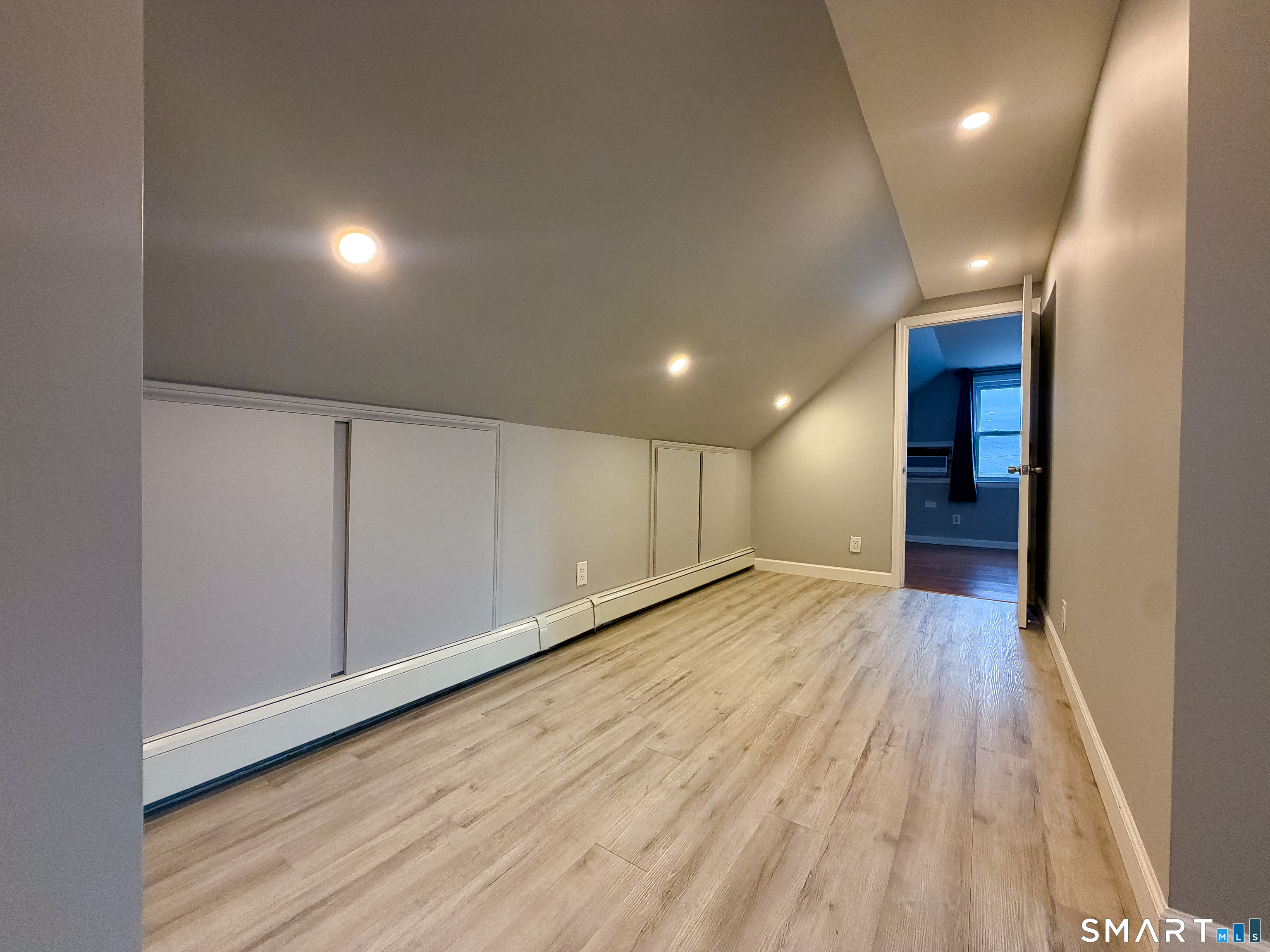 119 Selleck Street Property Photo 9