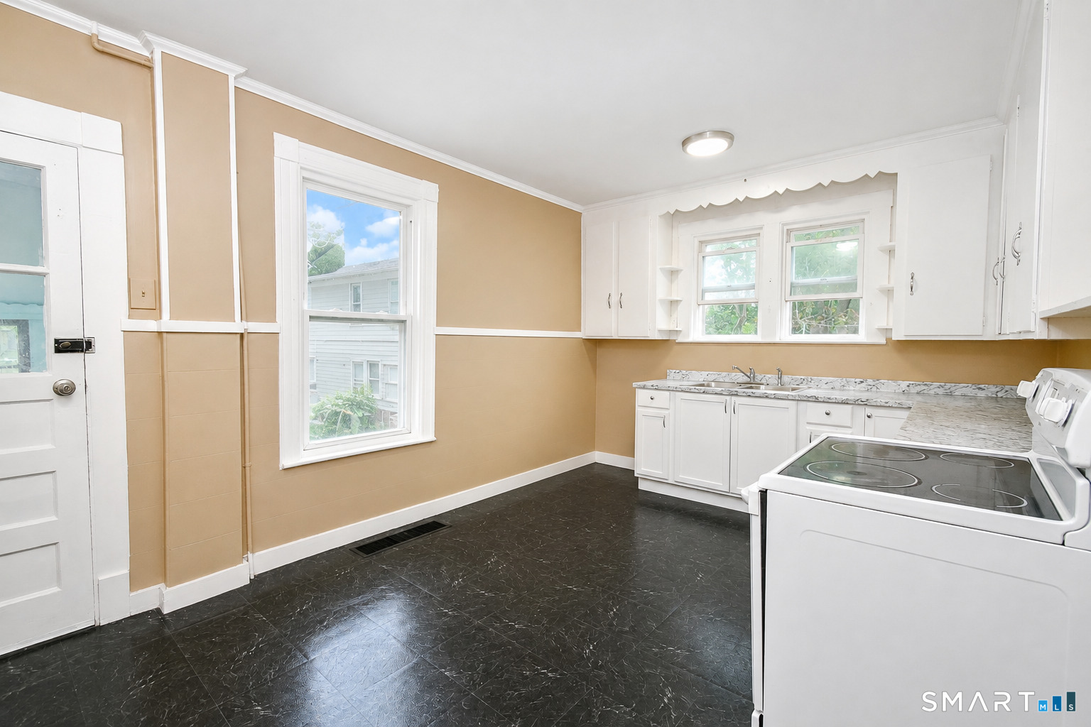 714 Prospect Street Property Photo 2