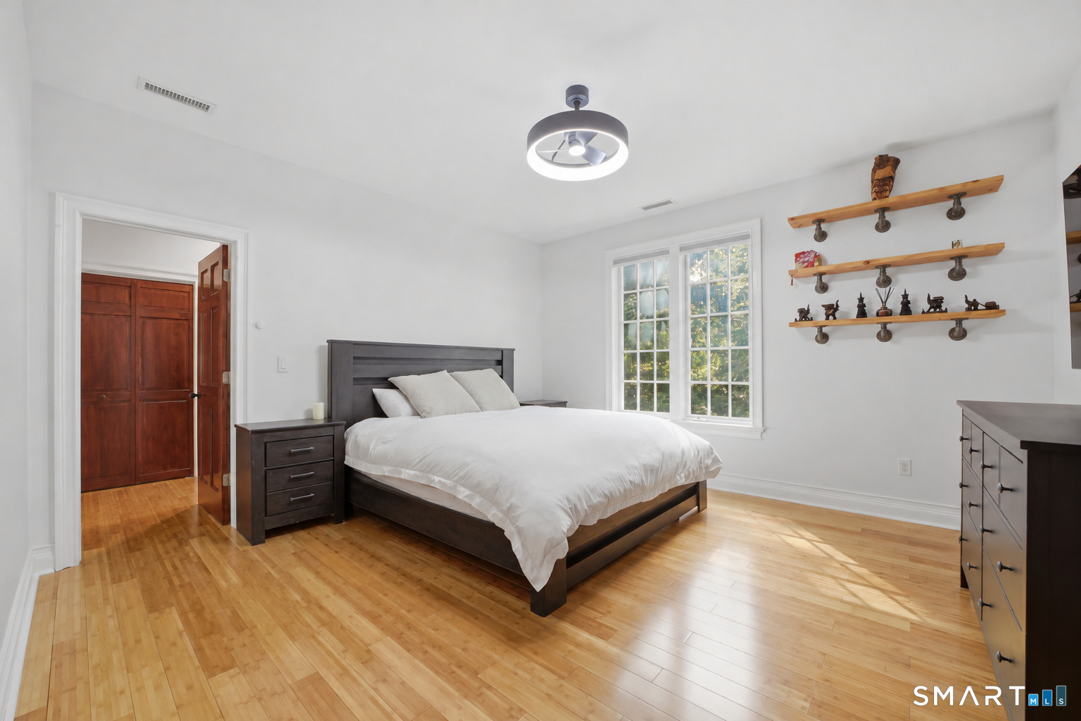 128 Van Buskirk Avenue Property Photo 11