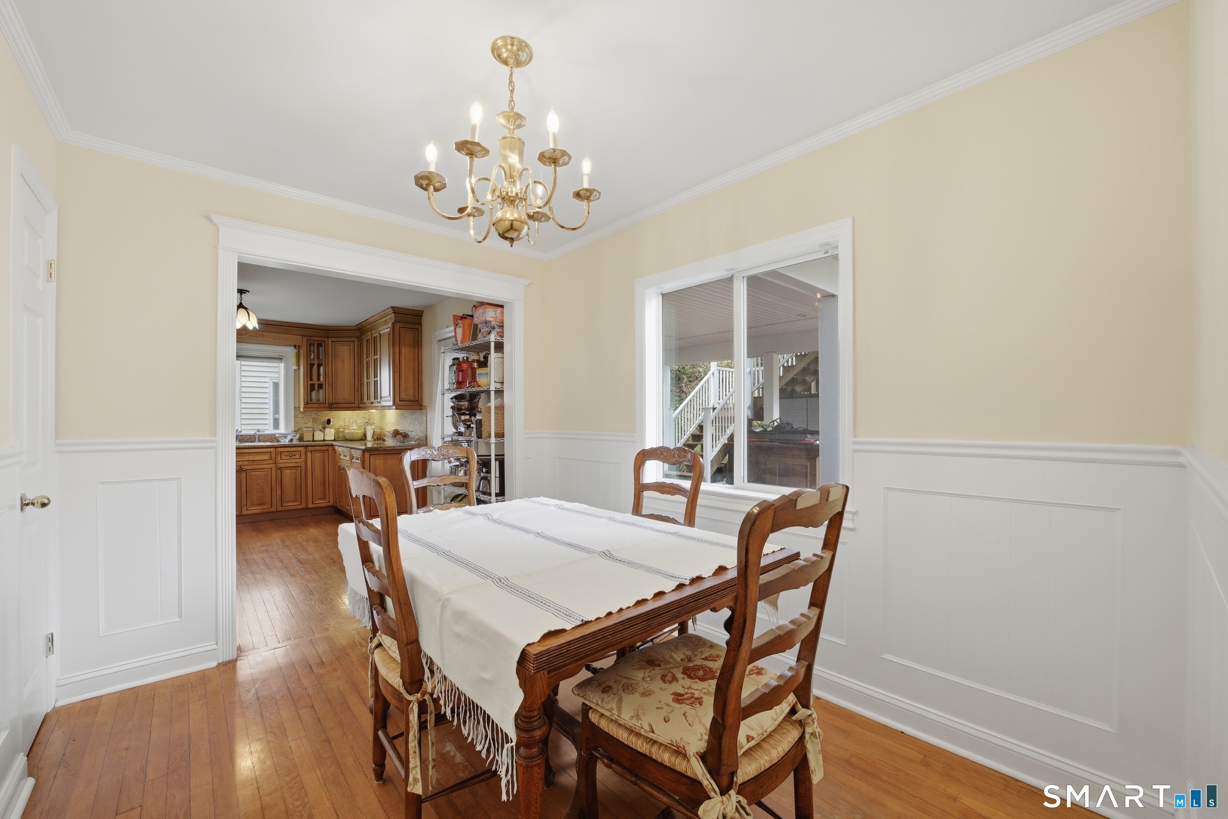128 Van Buskirk Avenue Property Photo 28