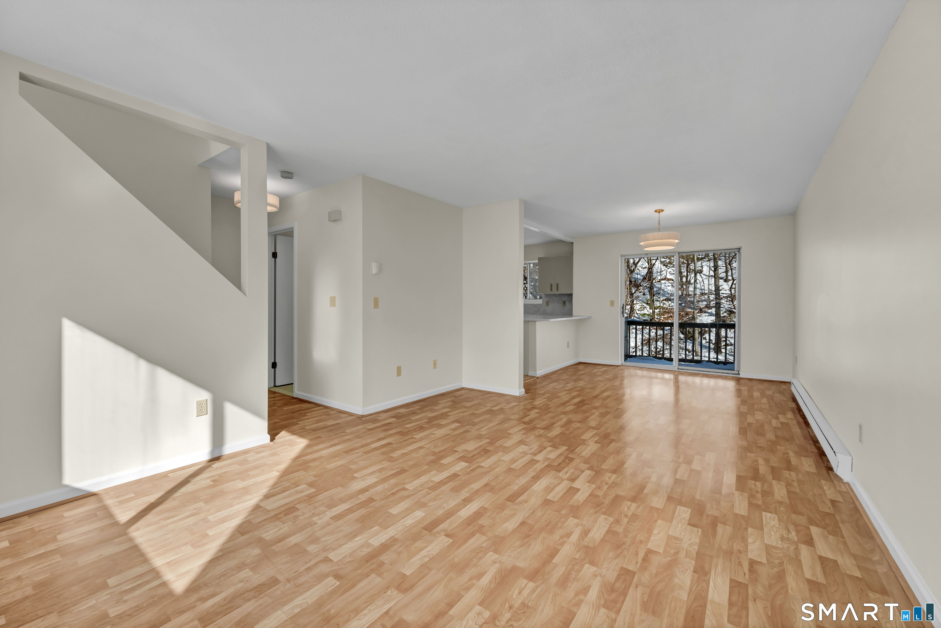 925 Oronoke 14f Road Property Photo 6