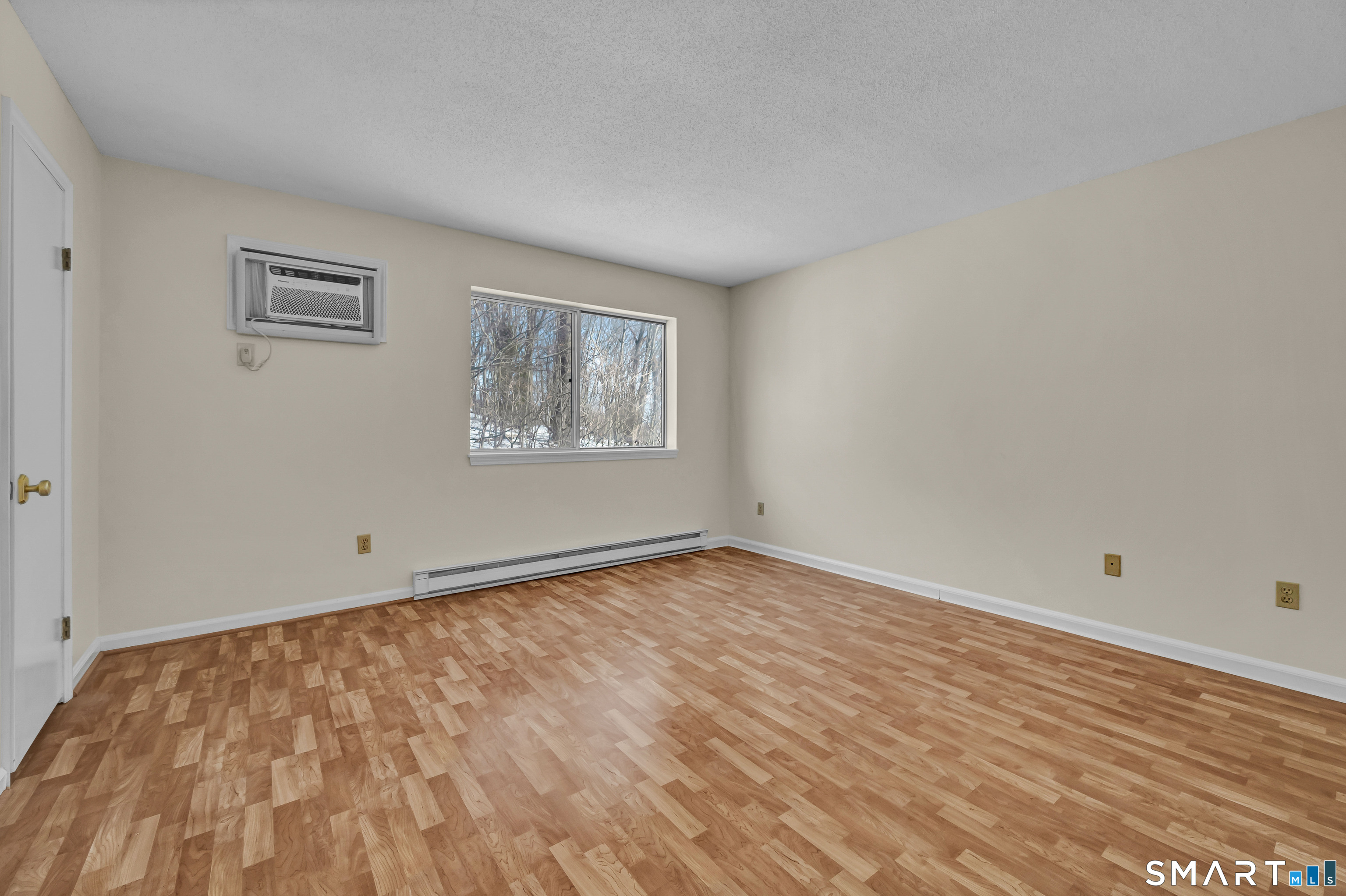 925 Oronoke 14f Road Property Photo 13