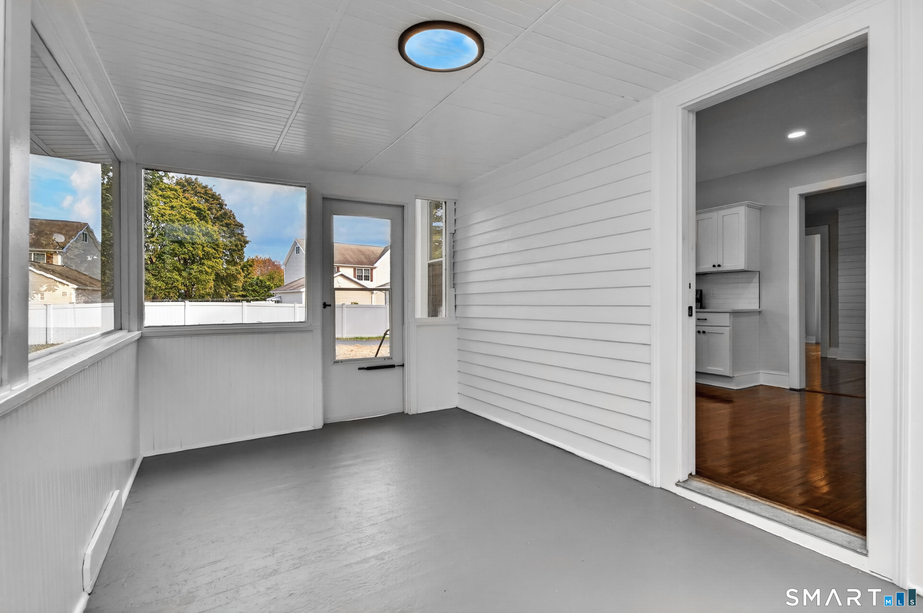 696 High Street Property Photo 4