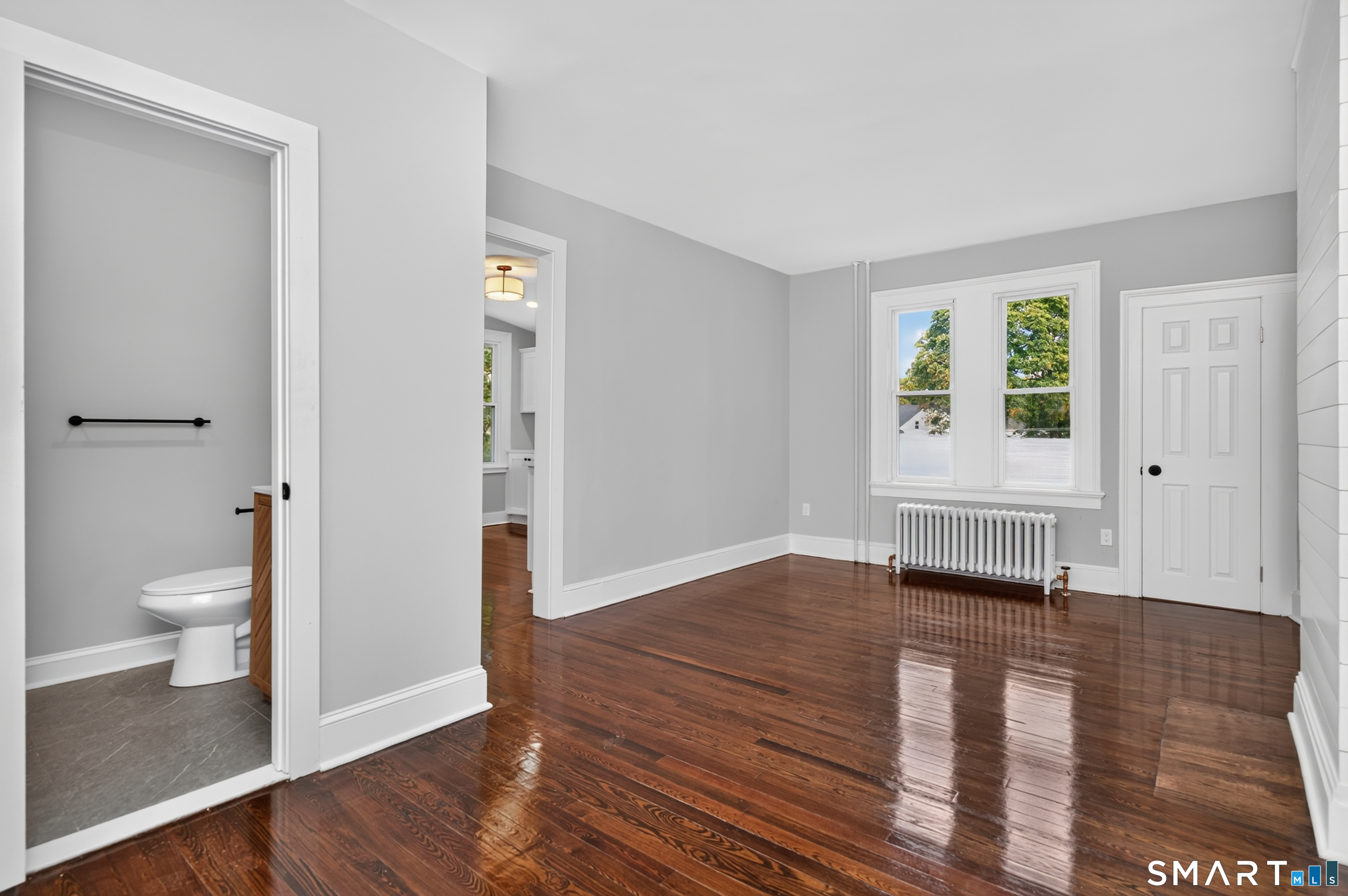 696 High Street Property Photo 23